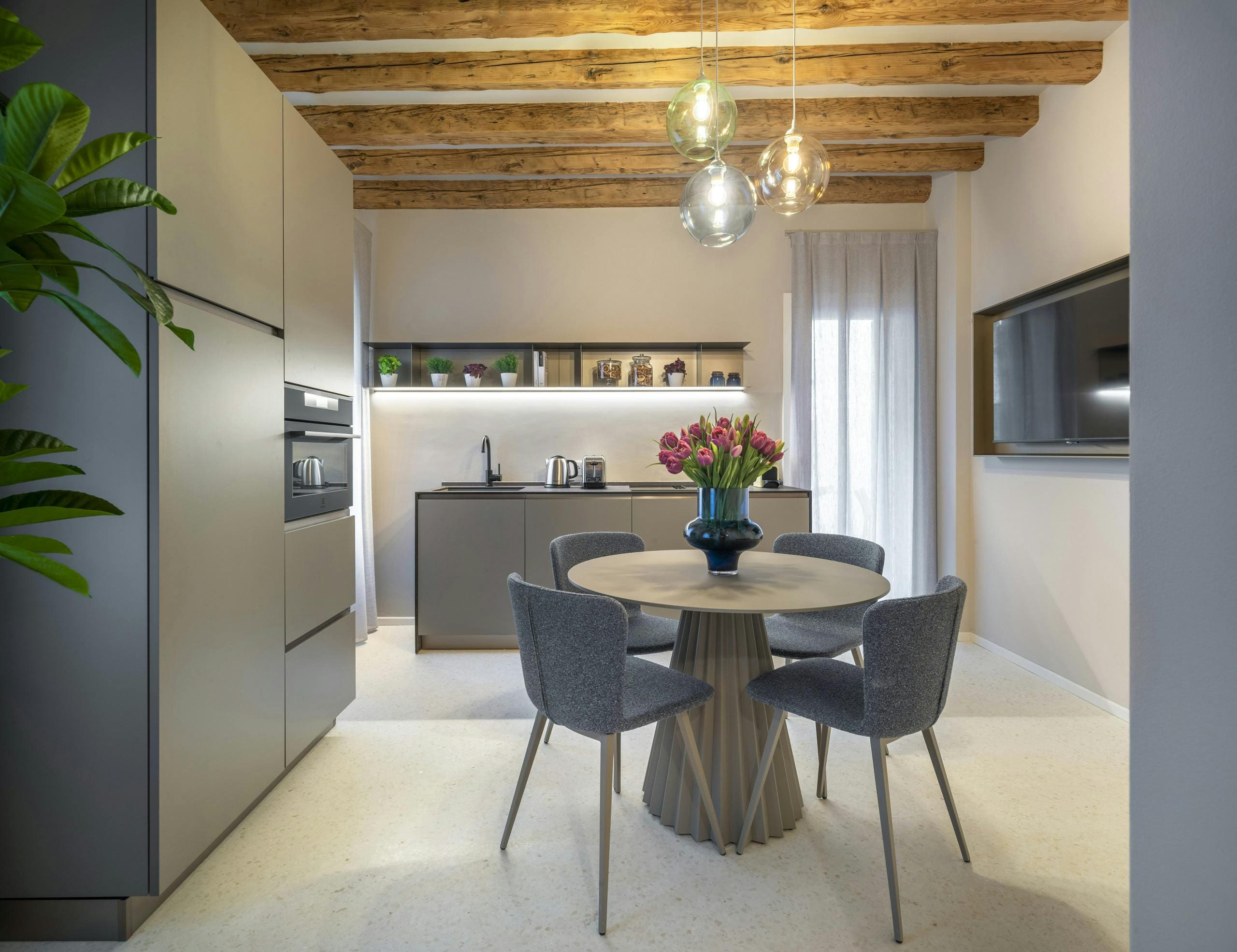 Palazzo Formosa Castello: Chic 2-Bedroom Apartment Rental with Private Terrace, Castello Venice