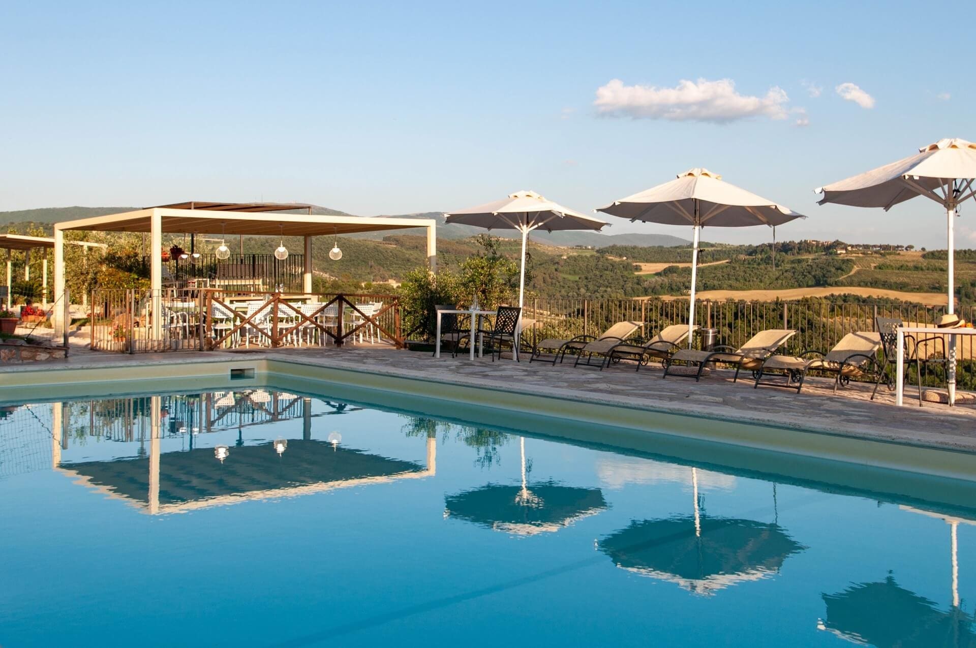 Palazzo Giano Todi: Elegant 6-Bedroom Apartment with Pool in Todi, Umbria