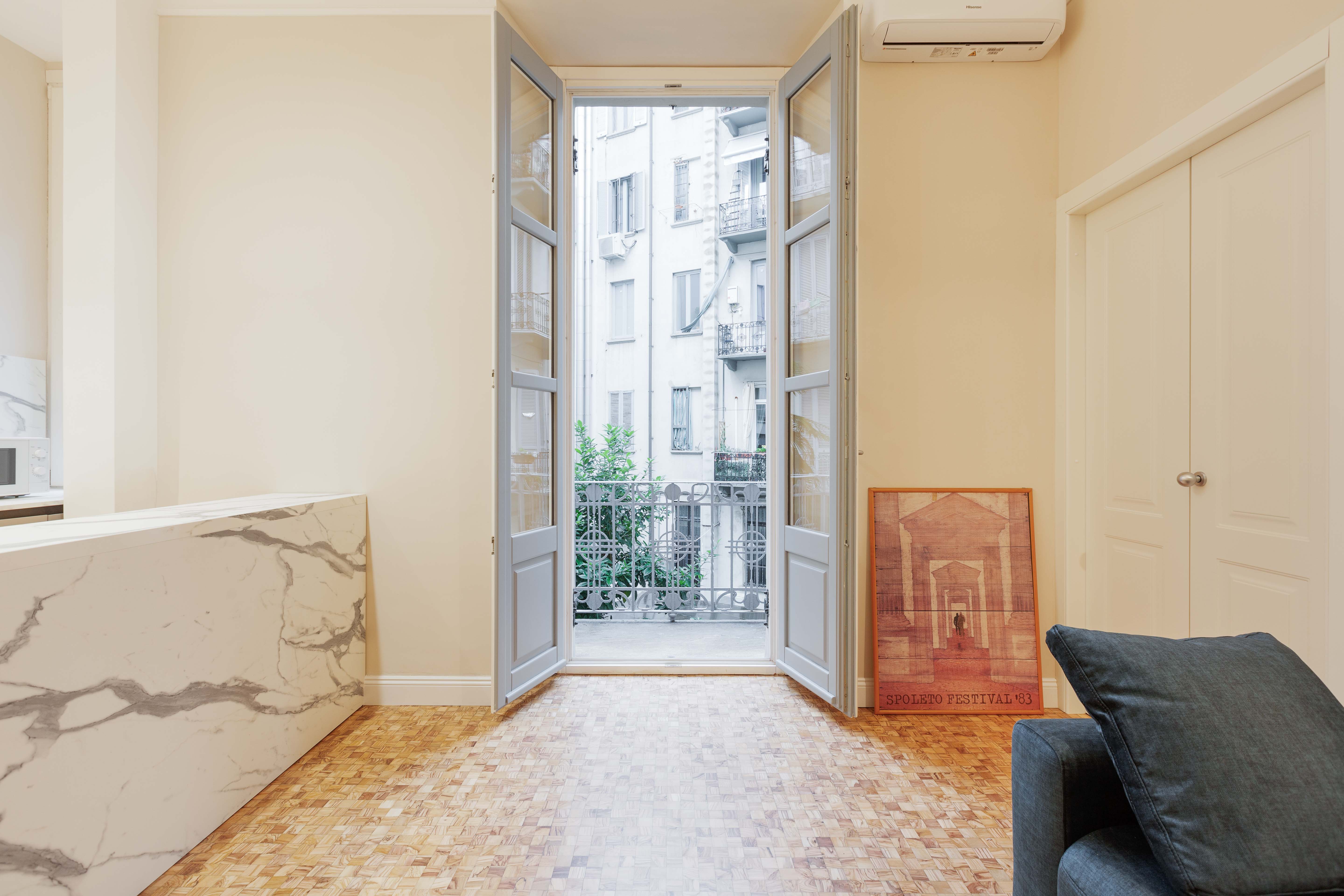 Palazzo Libery Milano: 1-Bedroom Apartment for Families and Remote Work, Milan