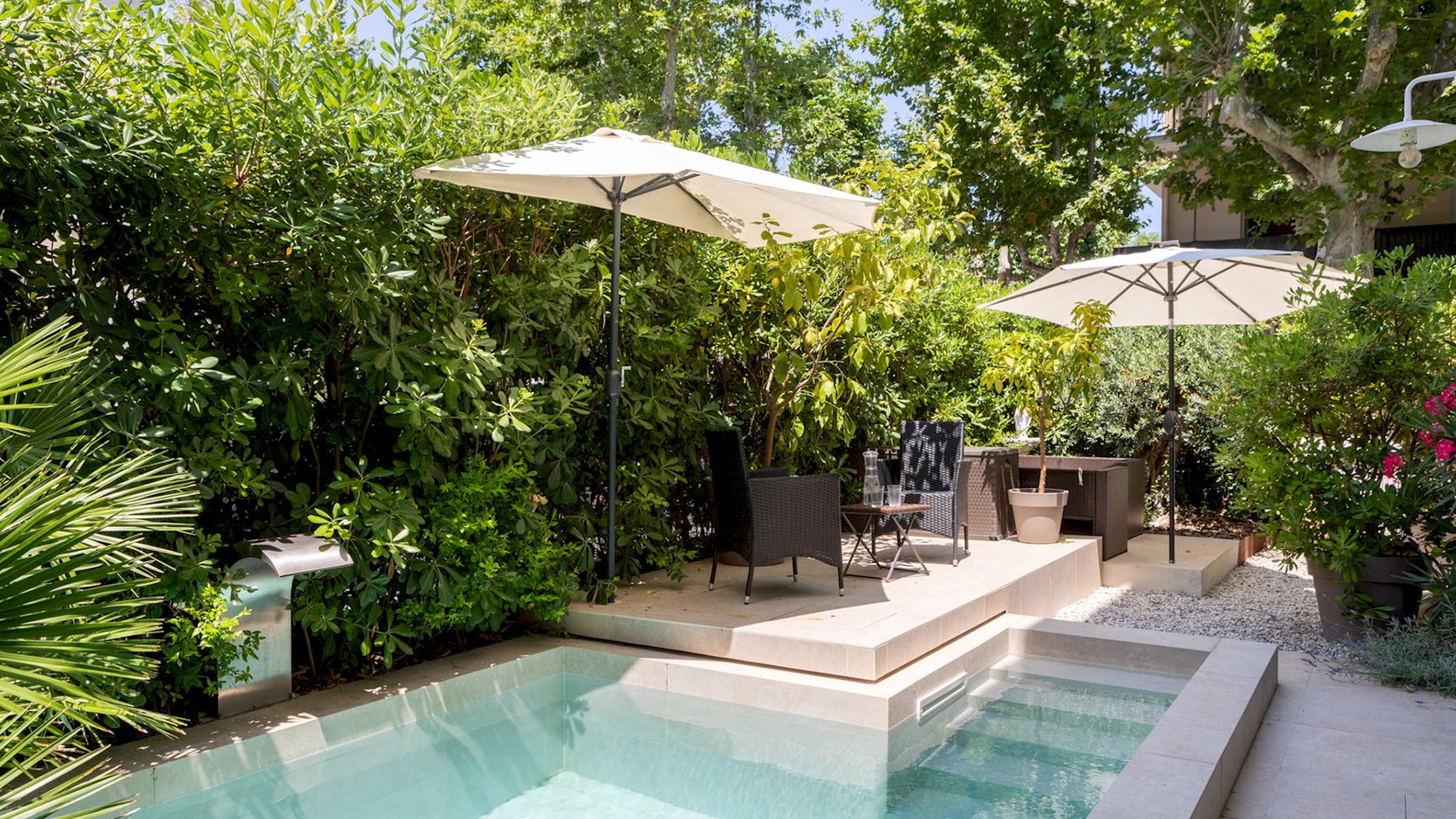 Palazzo Marecchia Rimini: Spacious 4-Bedroom Apartment with Pool and Seaview, Rimini