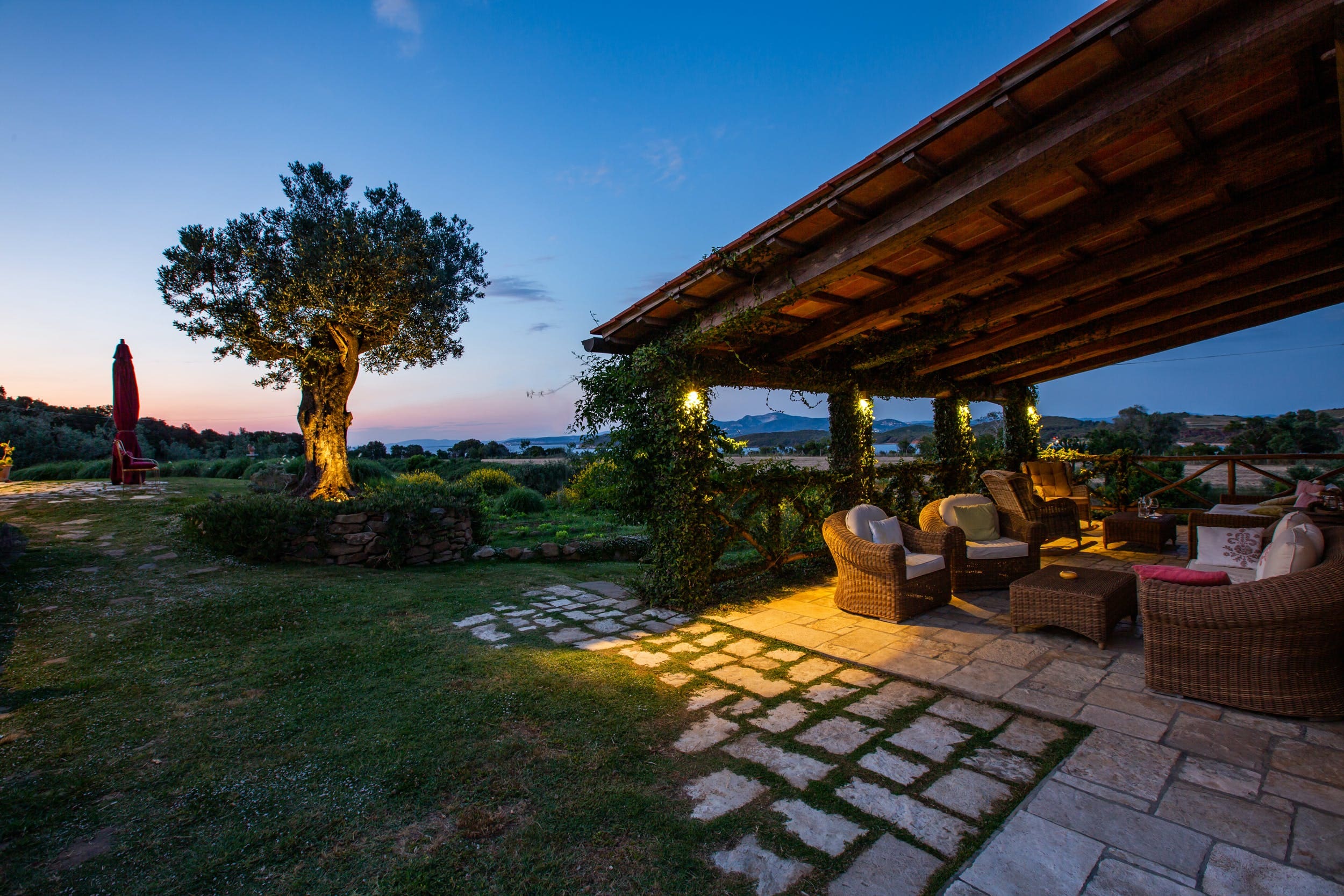 Palazzo Maremma Grosseto: Spacious 6-Bedroom Aparthotel with Seaviews, Tuscany