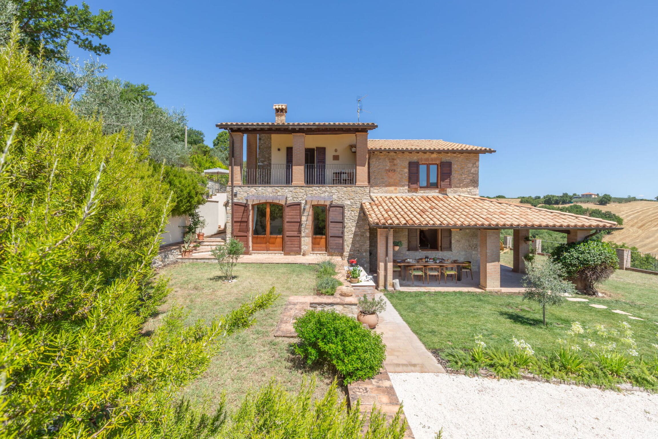 Palazzo Martani Umbria: Luxurious 4-Bedroom Apartment with Pool, Umbria