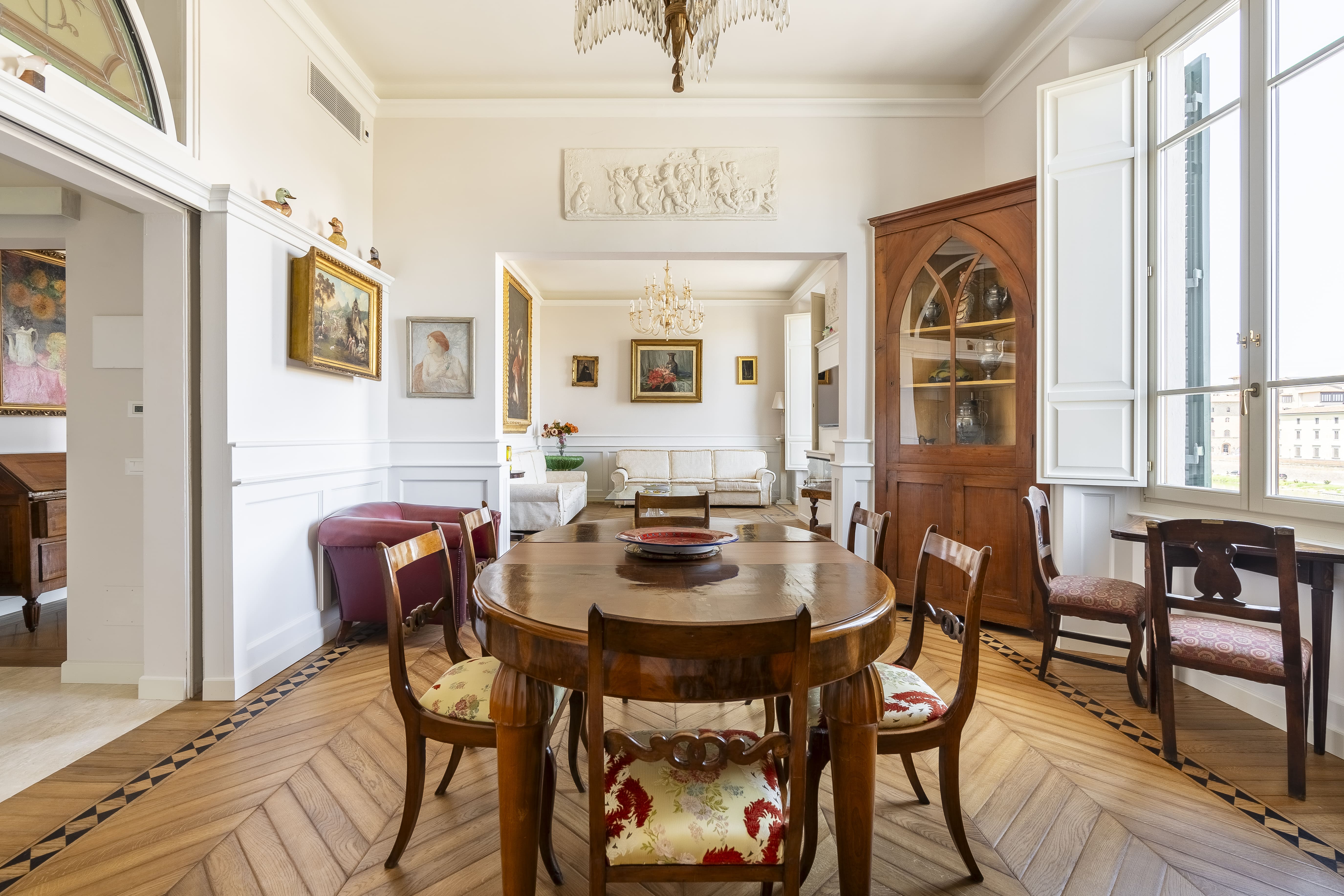 Palazzo Michelangelo Santa Croce: Luxury 3-Bedroom Apartment with Sauna in Santa Croce, Florence