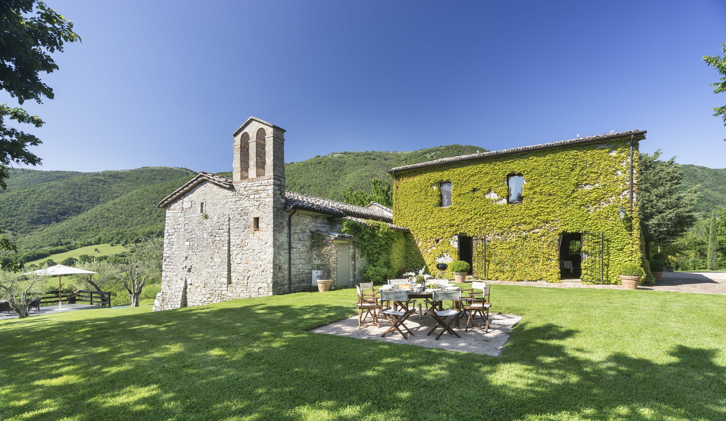 Palazzo Monteluco Perugia Perugia: Luxury 4-Bedroom Apartment with Pool in Countryside, Umbria