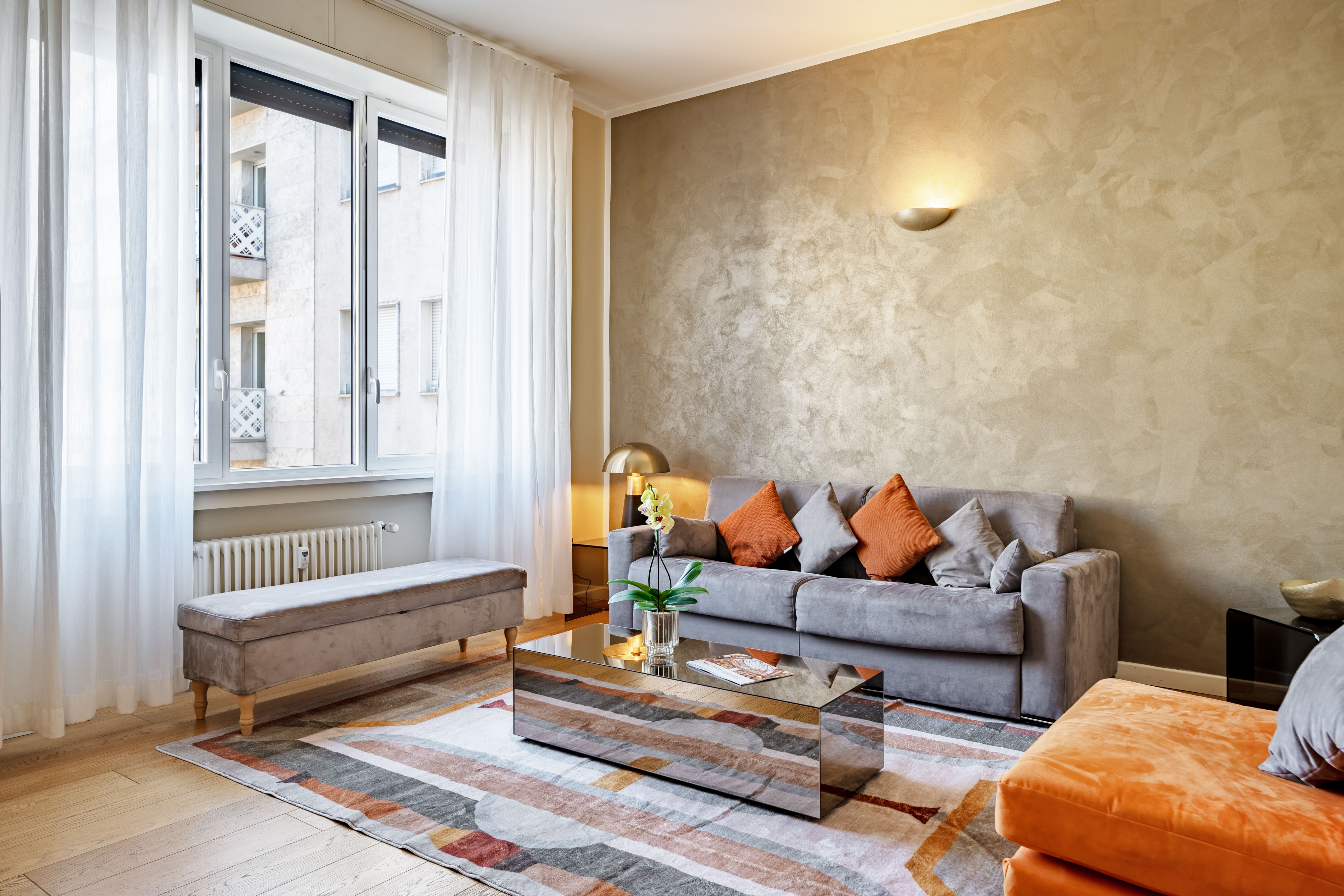 Palazzo Navigli Missori Missori: Spacious 3-Bedroom Apartment in Central Milan, Missori