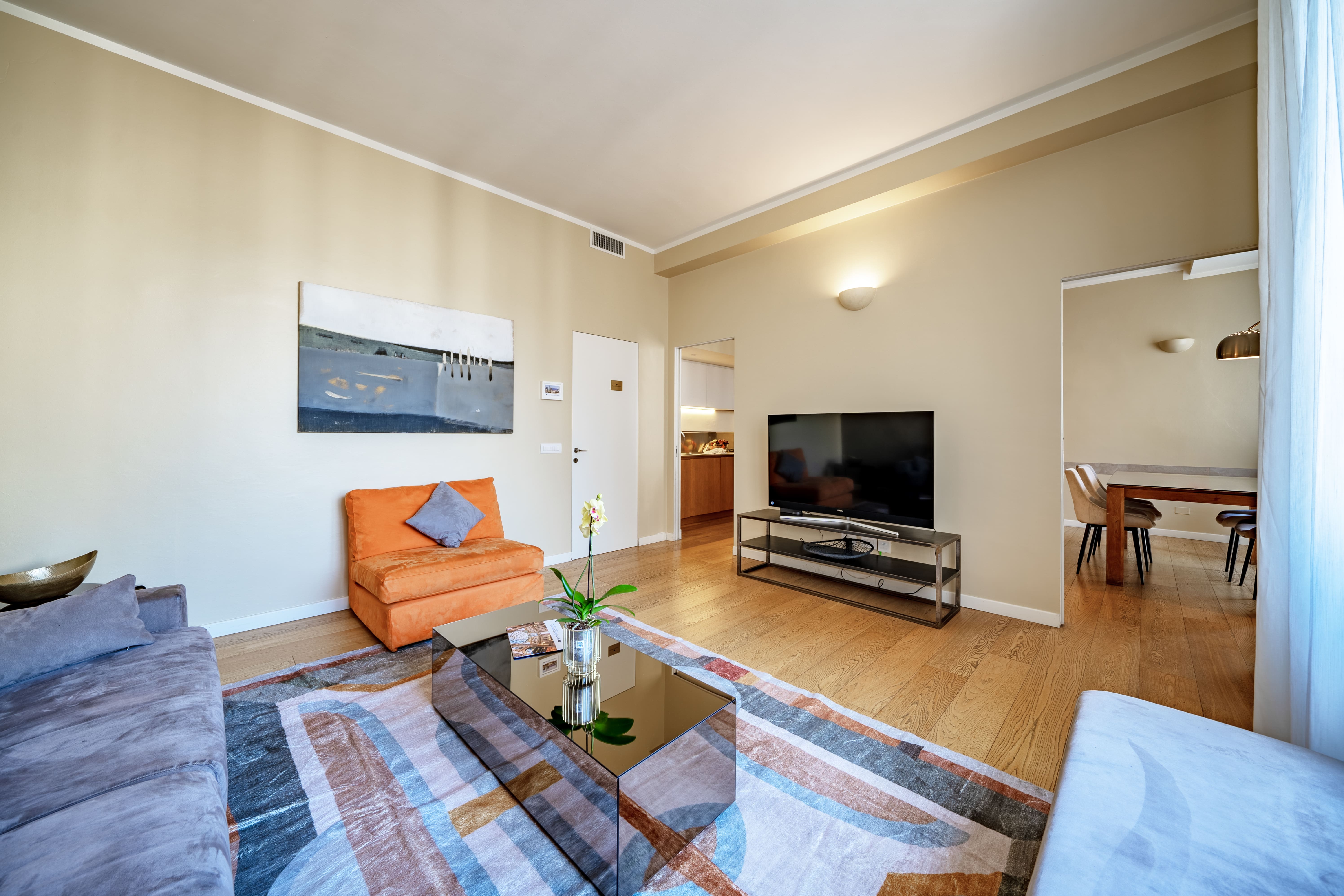 Palazzo Navigli Missori Missori: Spacious 3-Bedroom Apartment in Central Milan, Missori