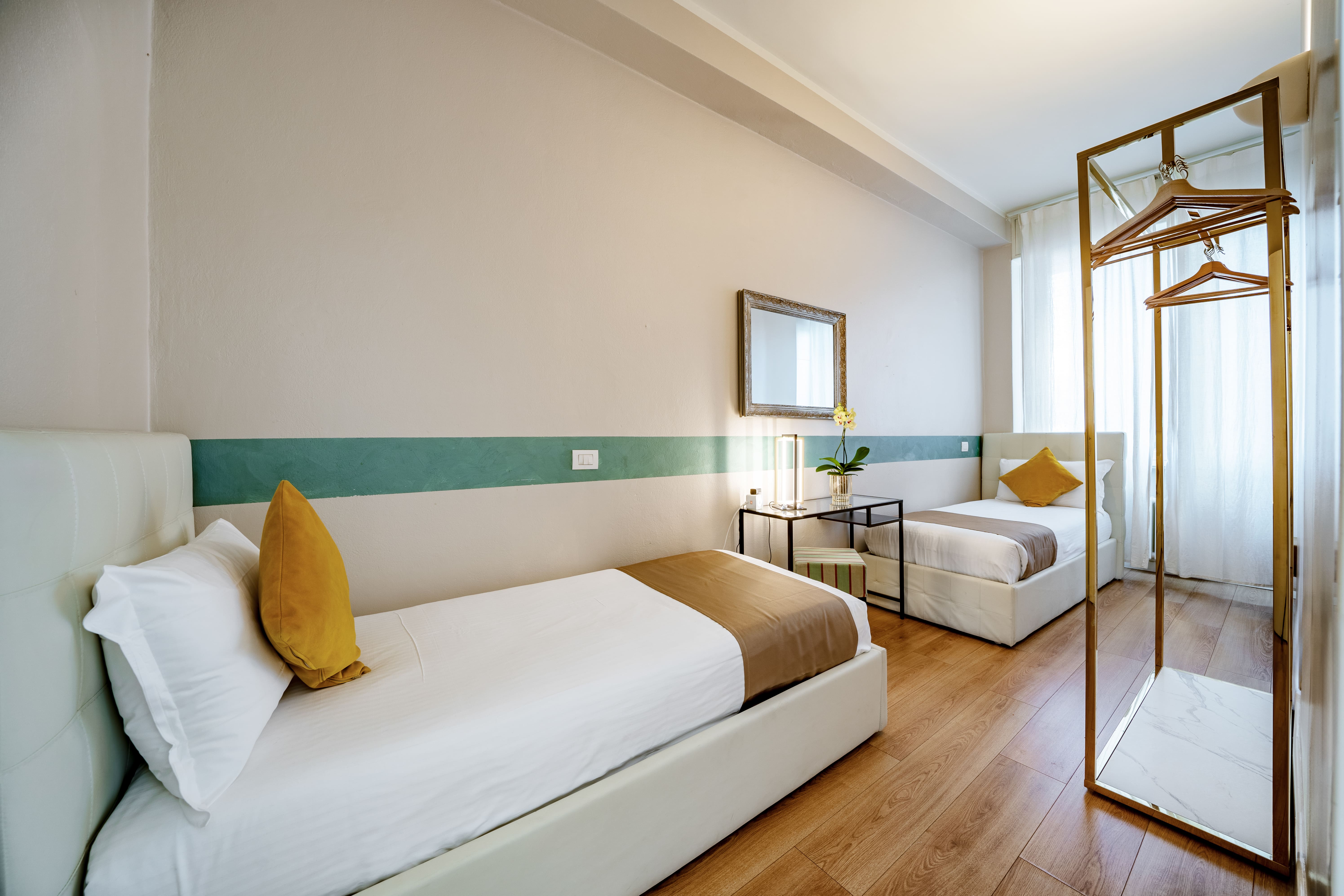 Palazzo Navigli Missori Missori: Spacious 3-Bedroom Apartment in Central Milan, Missori