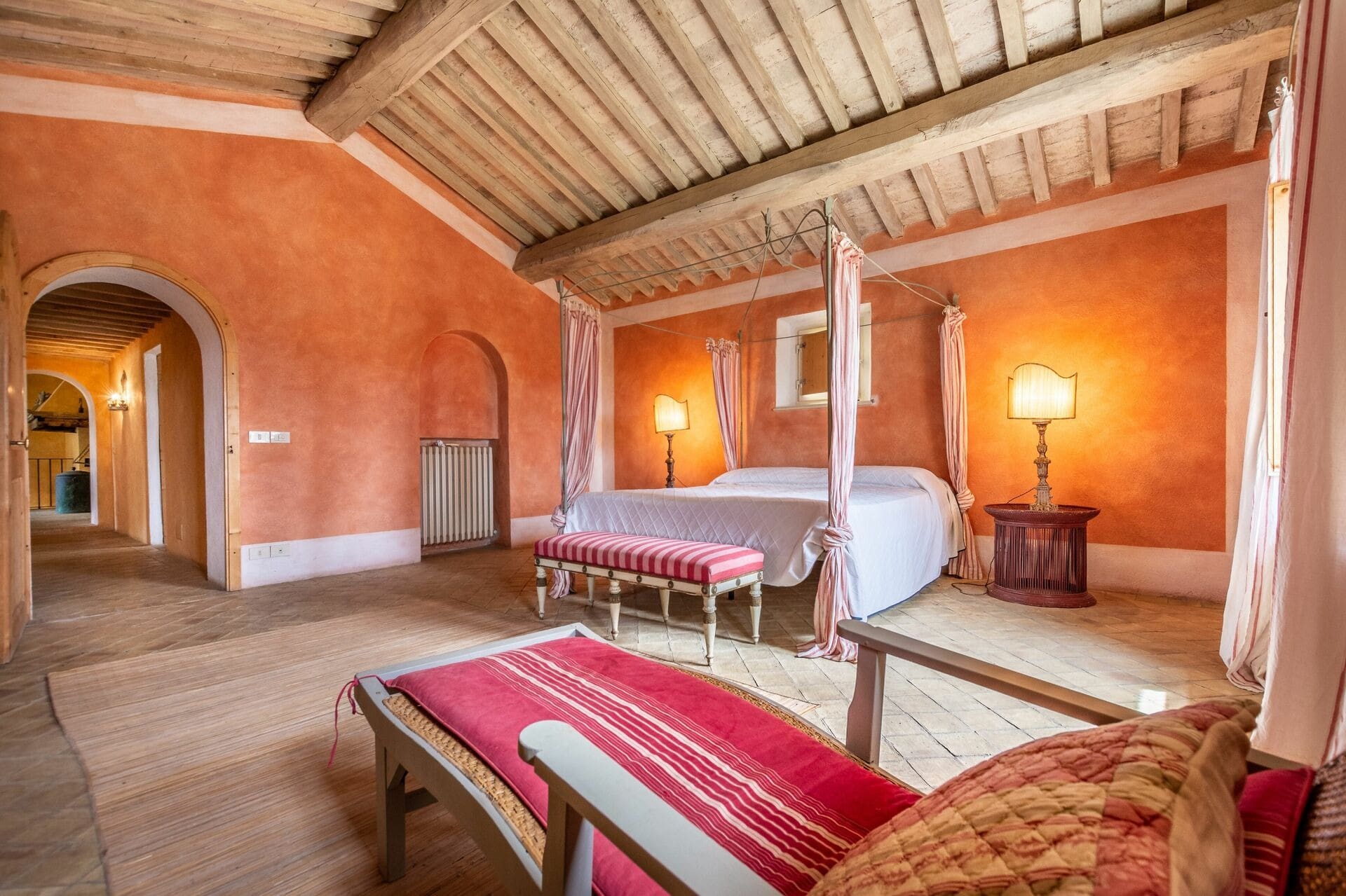 Palazzo Ombrone Montalcino: Luxury 5-Bedroom Apartment with Pool in Tuscany South