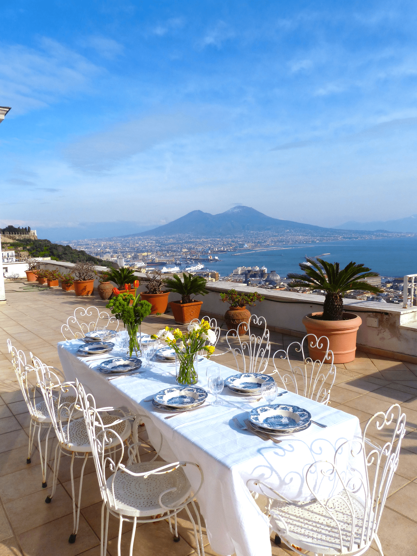 Palazzo Partenope Napoli: Spacious 4-Bedroom Penthouse with Panoramic Sea Views, Naples