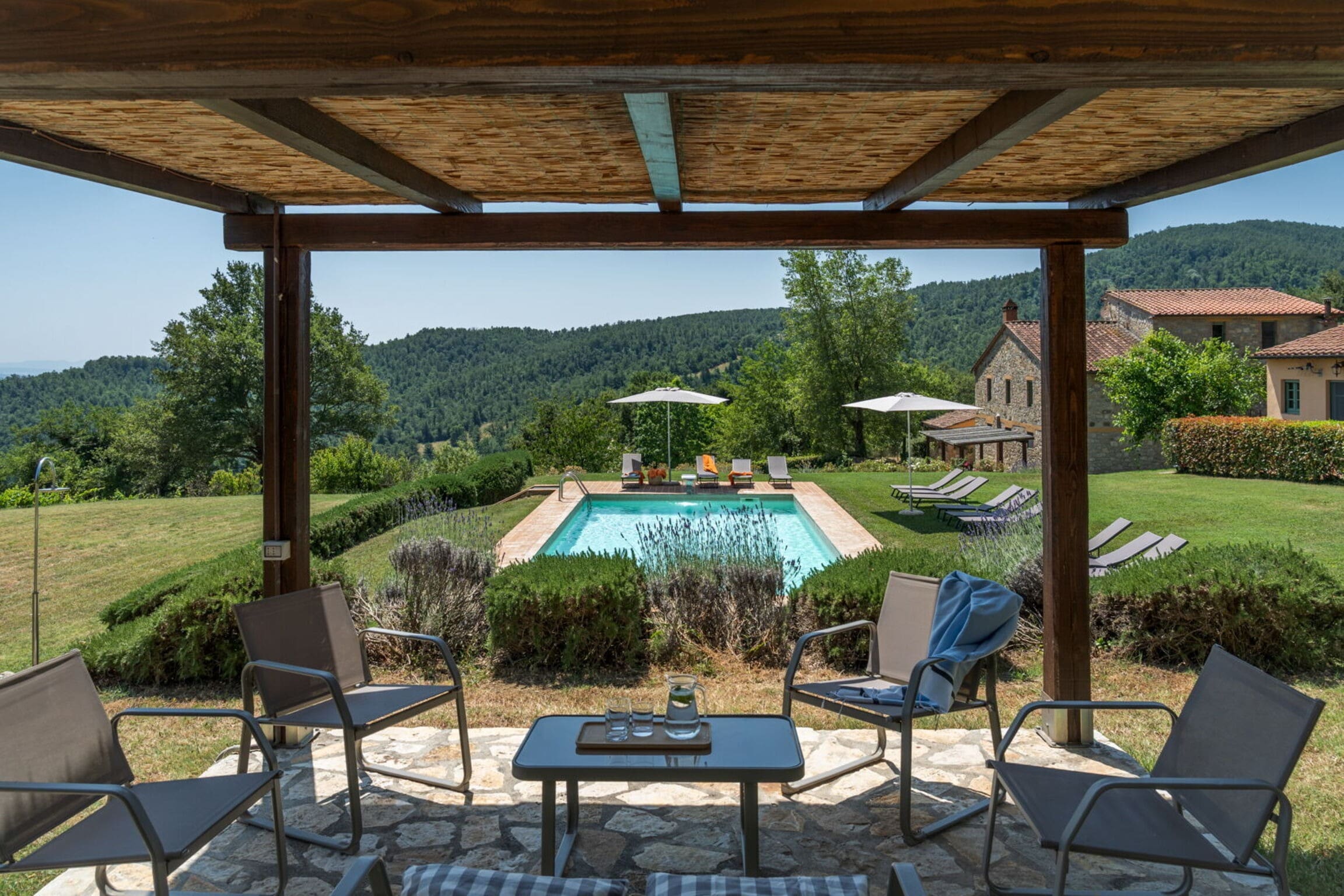 Palazzo Pietrarossa Sarteano: Spacious 9-Bedroom Apartment with Pool, Sarteano, Tuscany