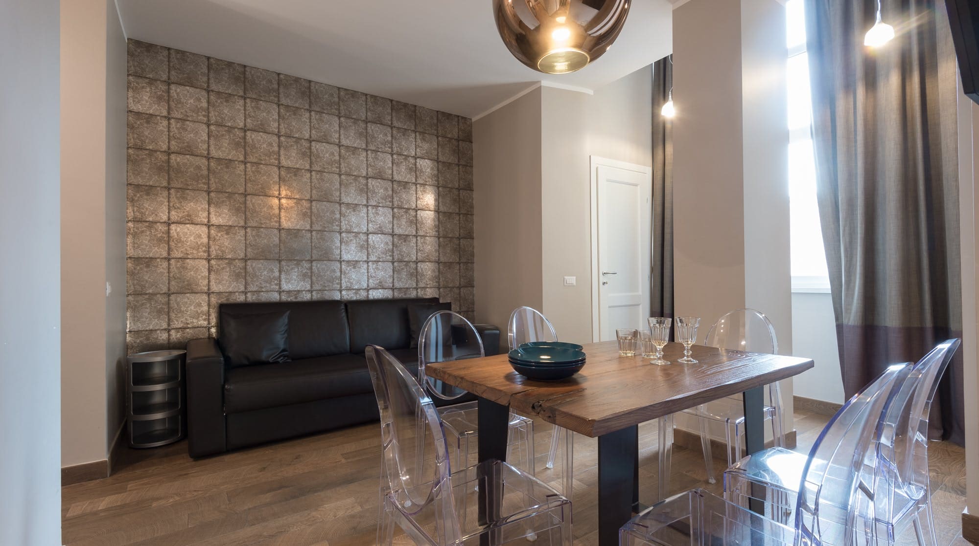 Palazzo Quirinale Monti Monti 2: Charming 2-Bedroom Apartment with Air-Con, Rome Monti