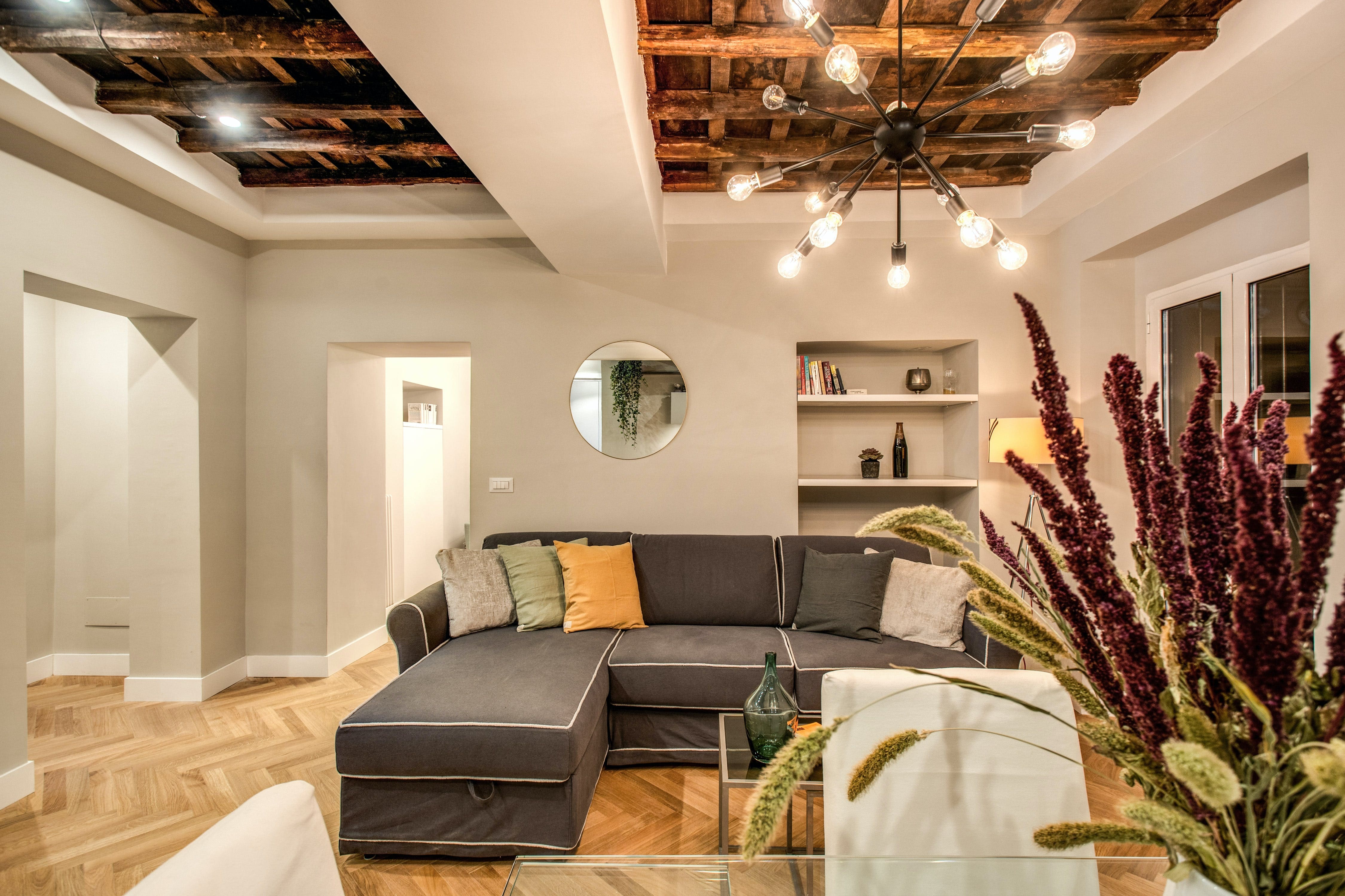 Palazzo Quirinale Trevi: Charming 3-Bedroom Townhouse for Family Stays, Rome Trevi