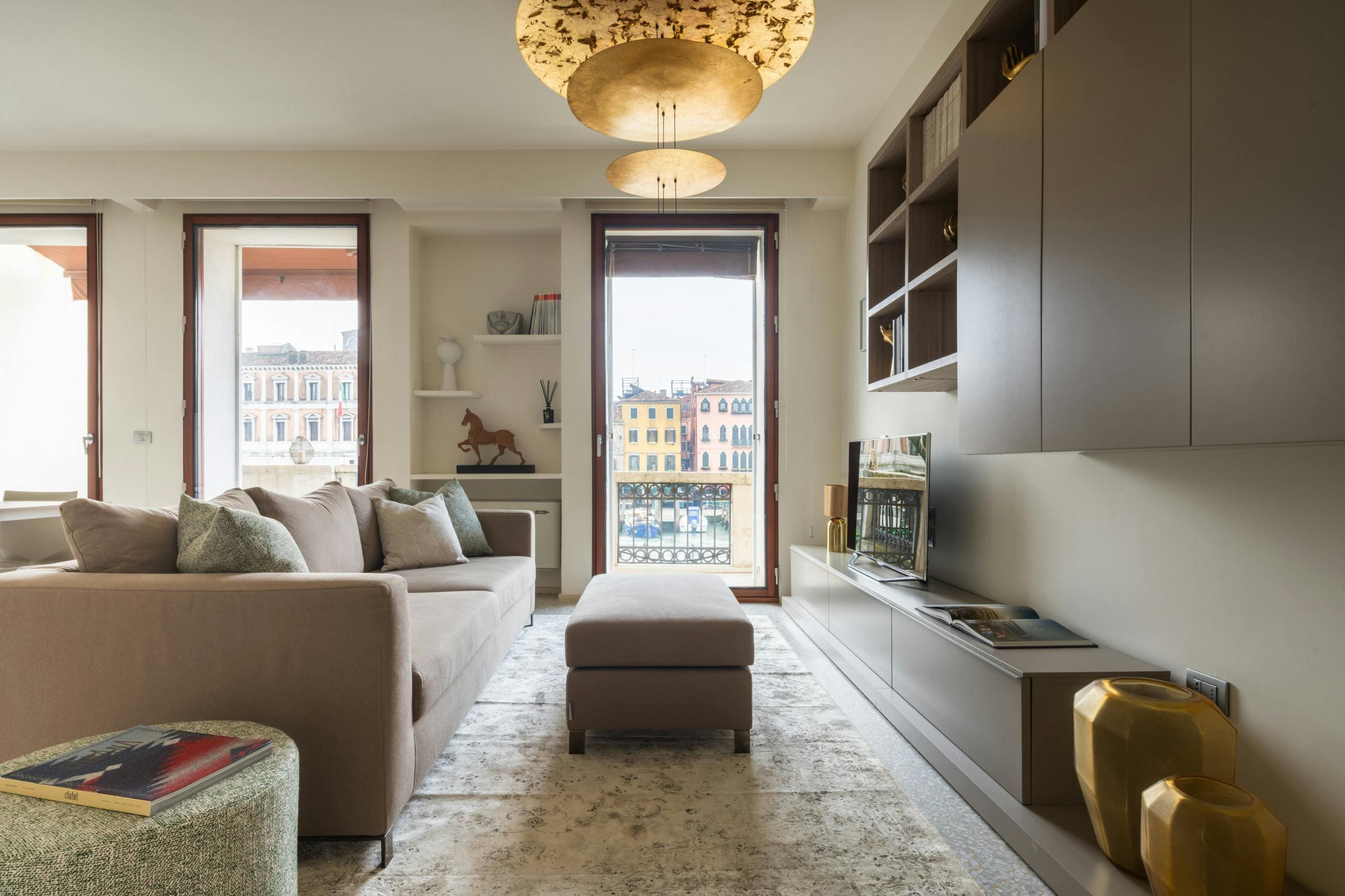 Palazzo Rialto Venezia Rialto: Luxury 2-Bedroom Apartment with Grand Canal Views, Venice