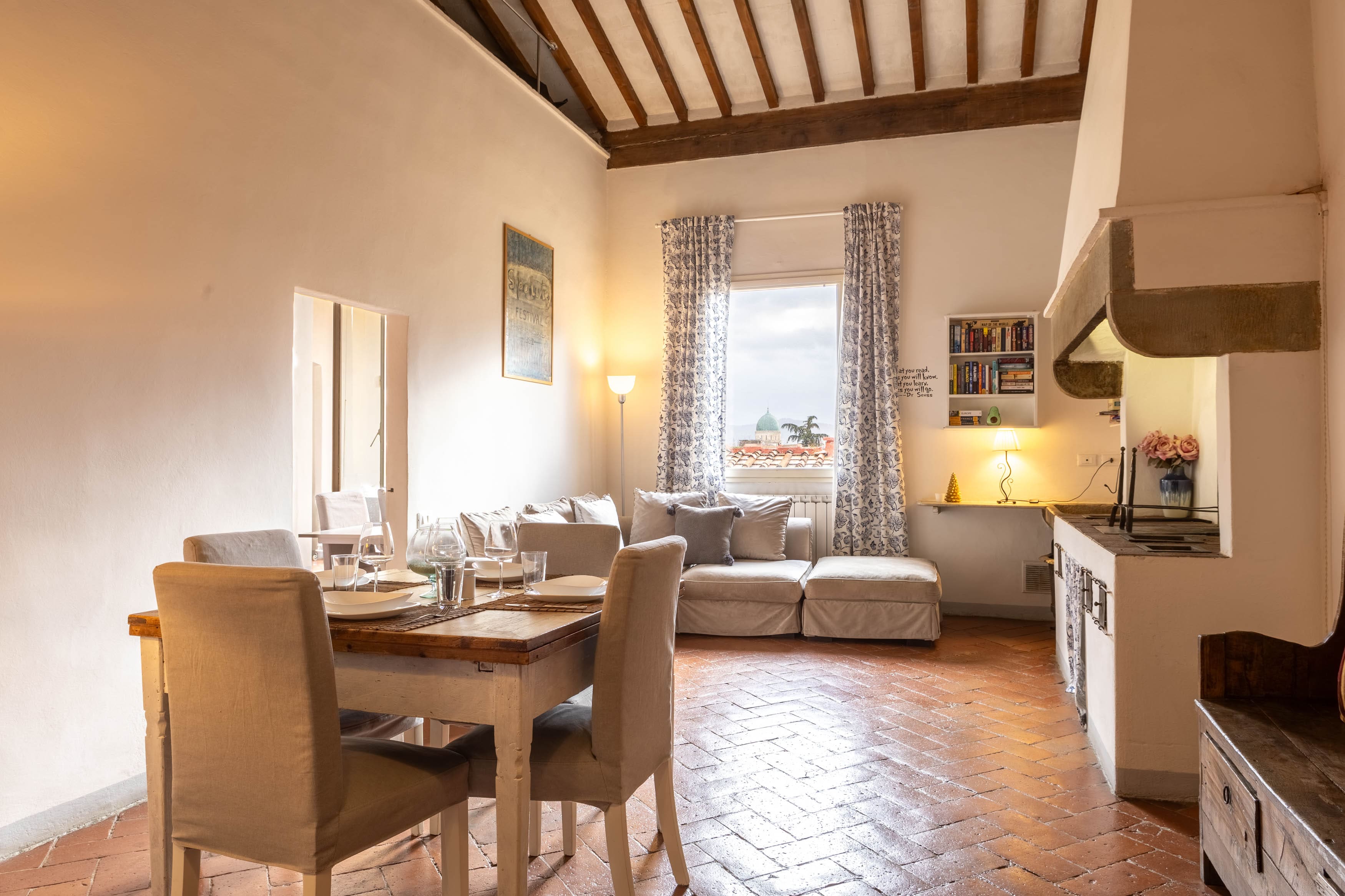 Palazzo Rinascimento Florence Duomo: Charming 3-Bedroom Apartment with Duomo Views, Florence