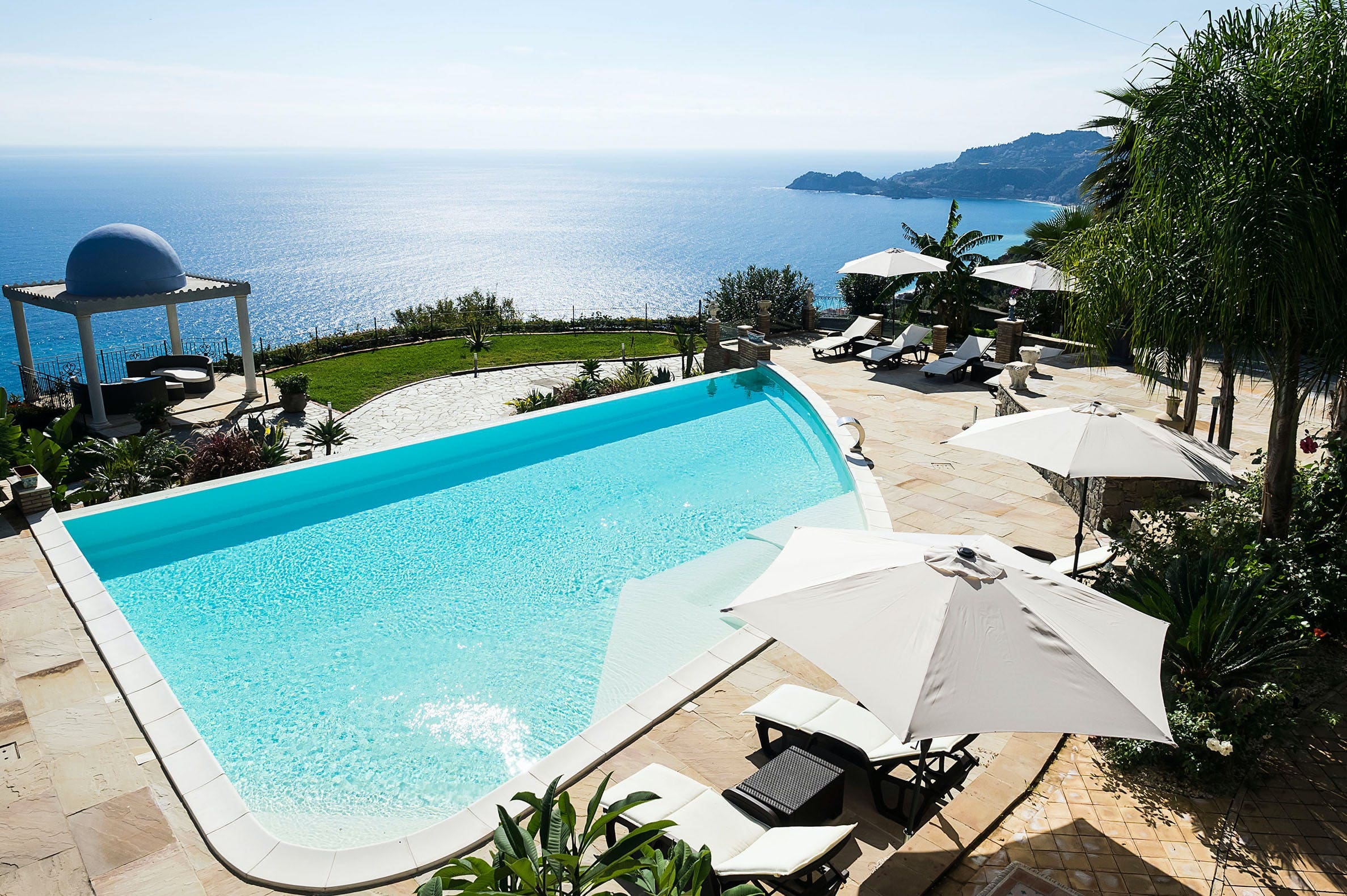 Palazzo Rocca Taormina: Luxury 4-Bedroom Apartment with Seaview and Pool, Taormina