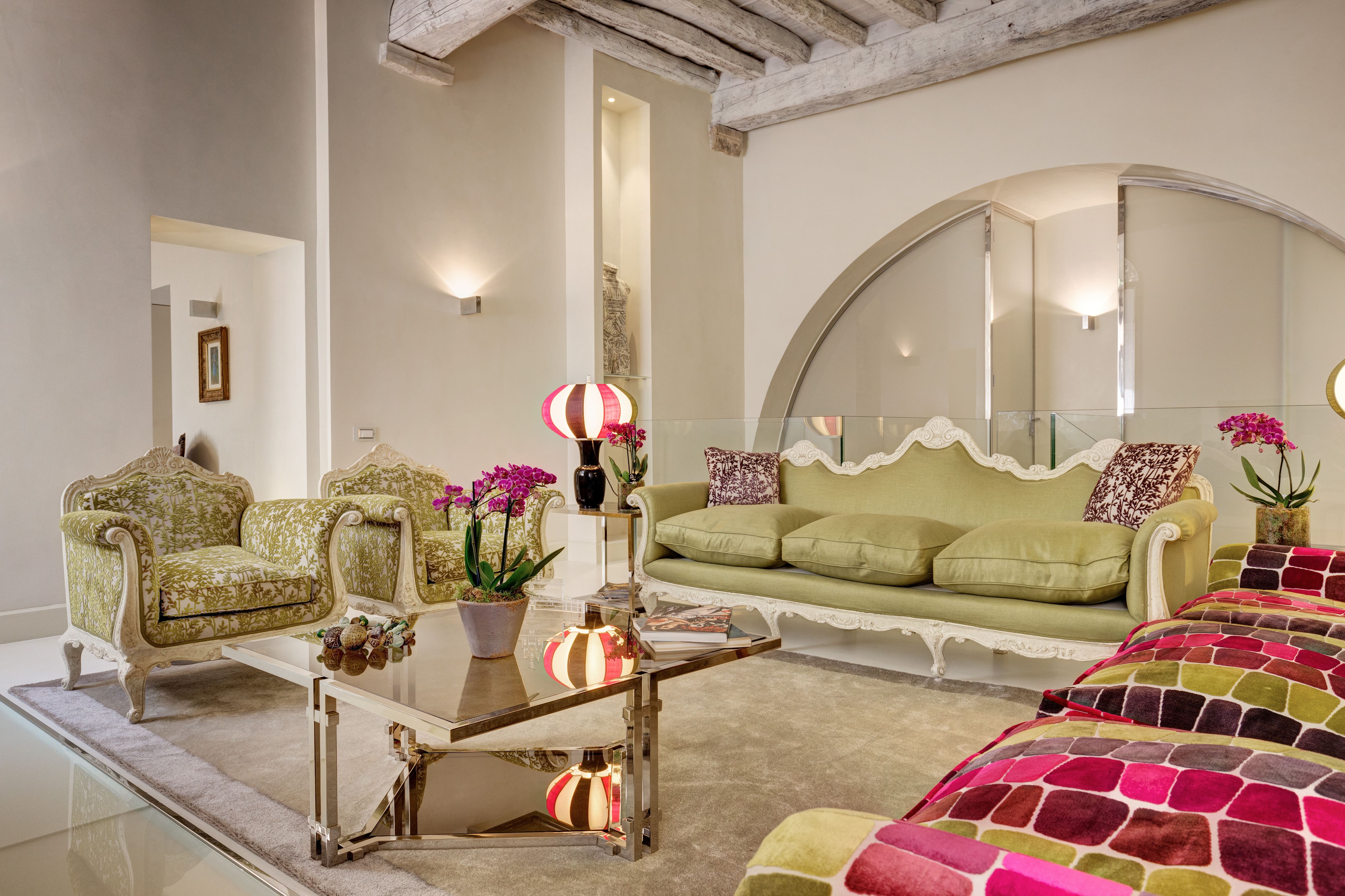 Palazzo Sirocco Navona: Luxury 4-Bedroom Apartment with Hot Tub and Air-Con, Rome
