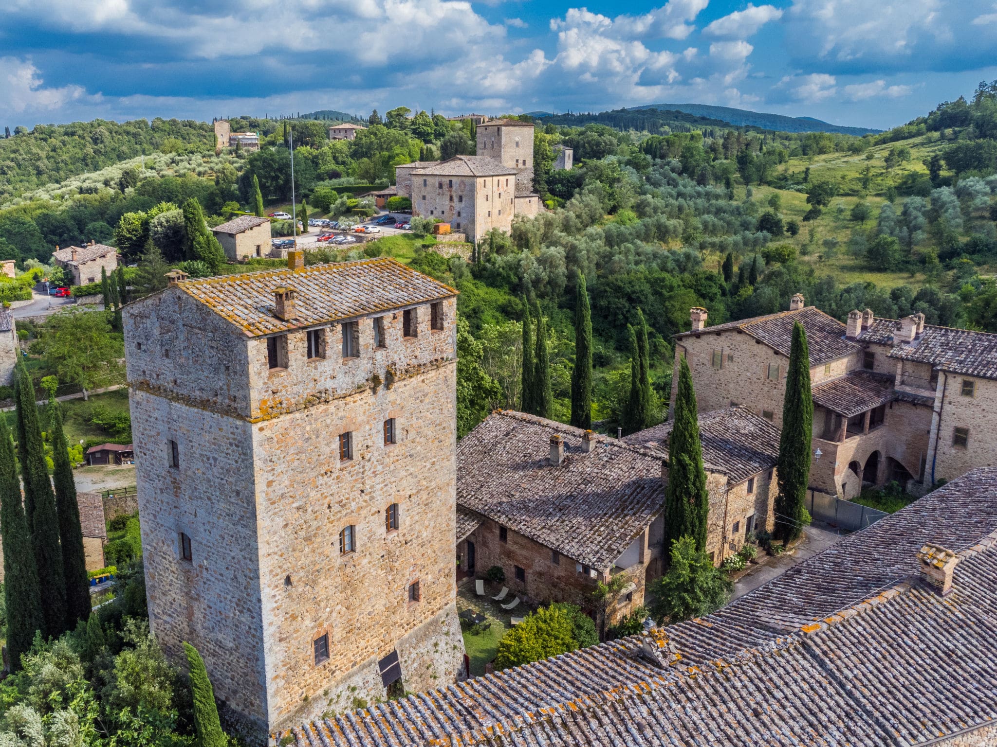 Palazzo Stigliano Sovicille: Historic Medieval Tower with 4 Bedrooms and Panoramic Views in the Tuscan Countryside Near Siena