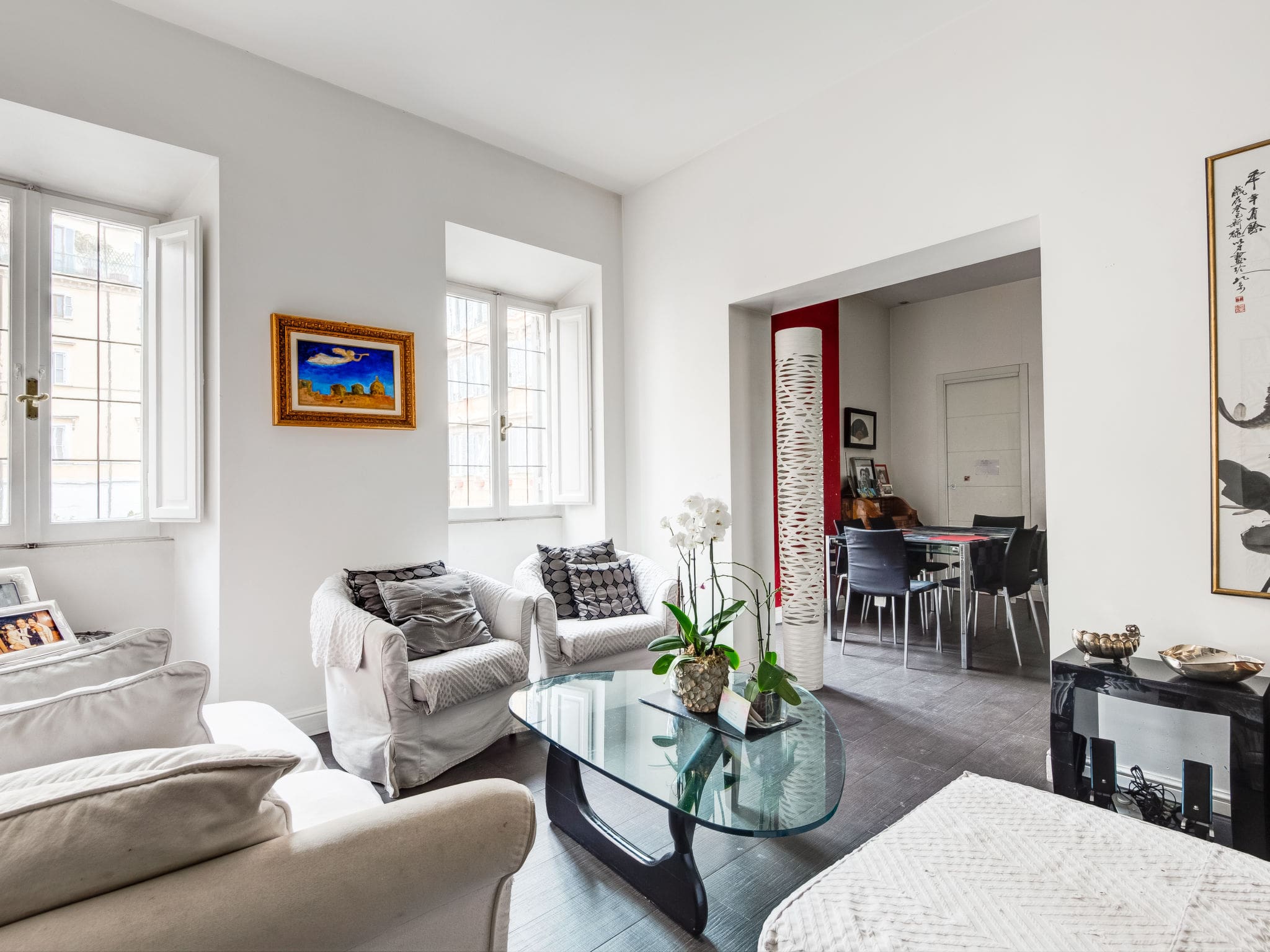 Palazzo Tiberina Roma: Historic 2-Bedroom Luxury Apartment Near Pantheon and Piazza Navona in Central Rome