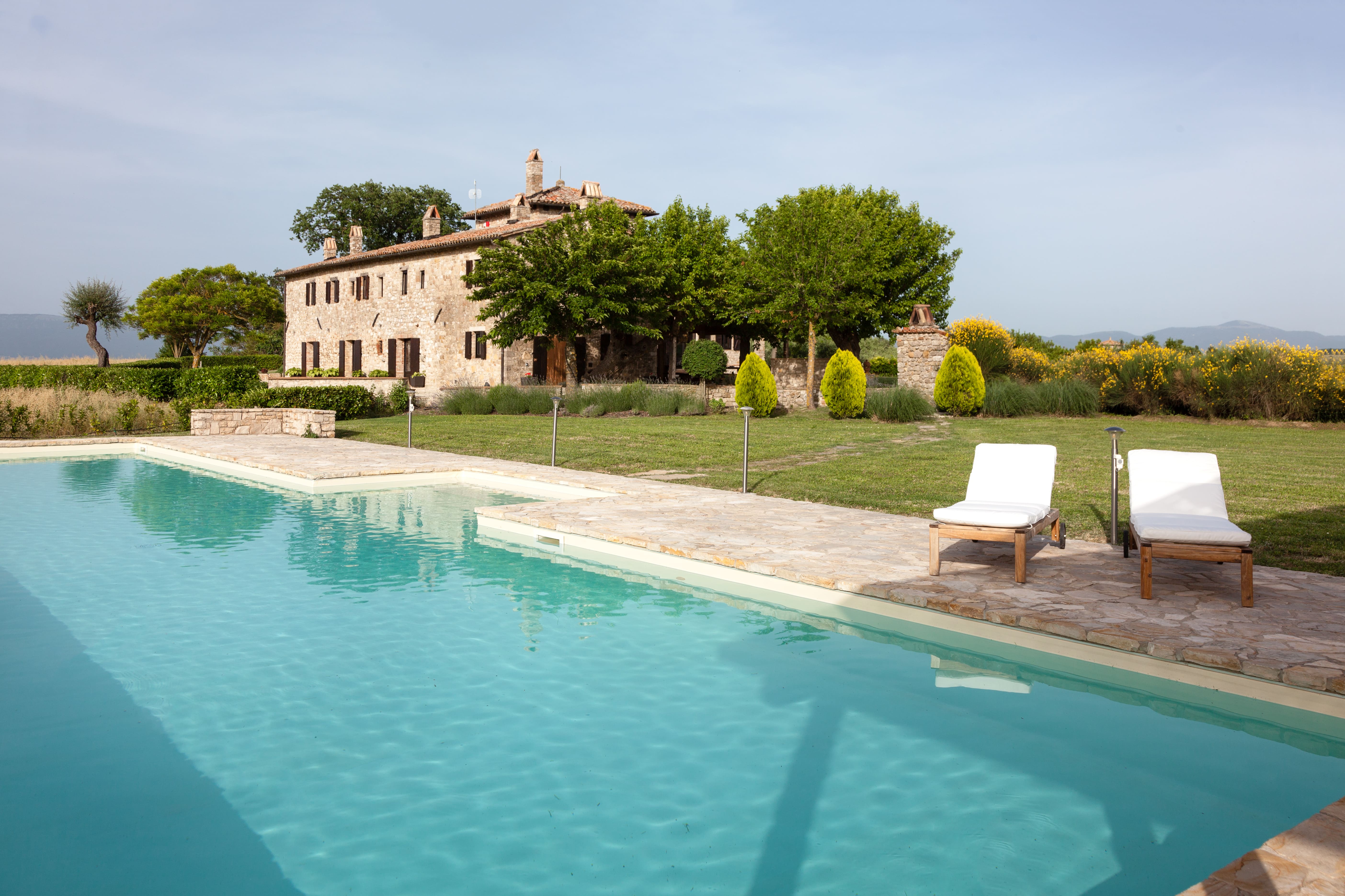 Palazzo Tiberina Todi: 5-Bedroom Luxury Apartment with Pool, Todi Countryside