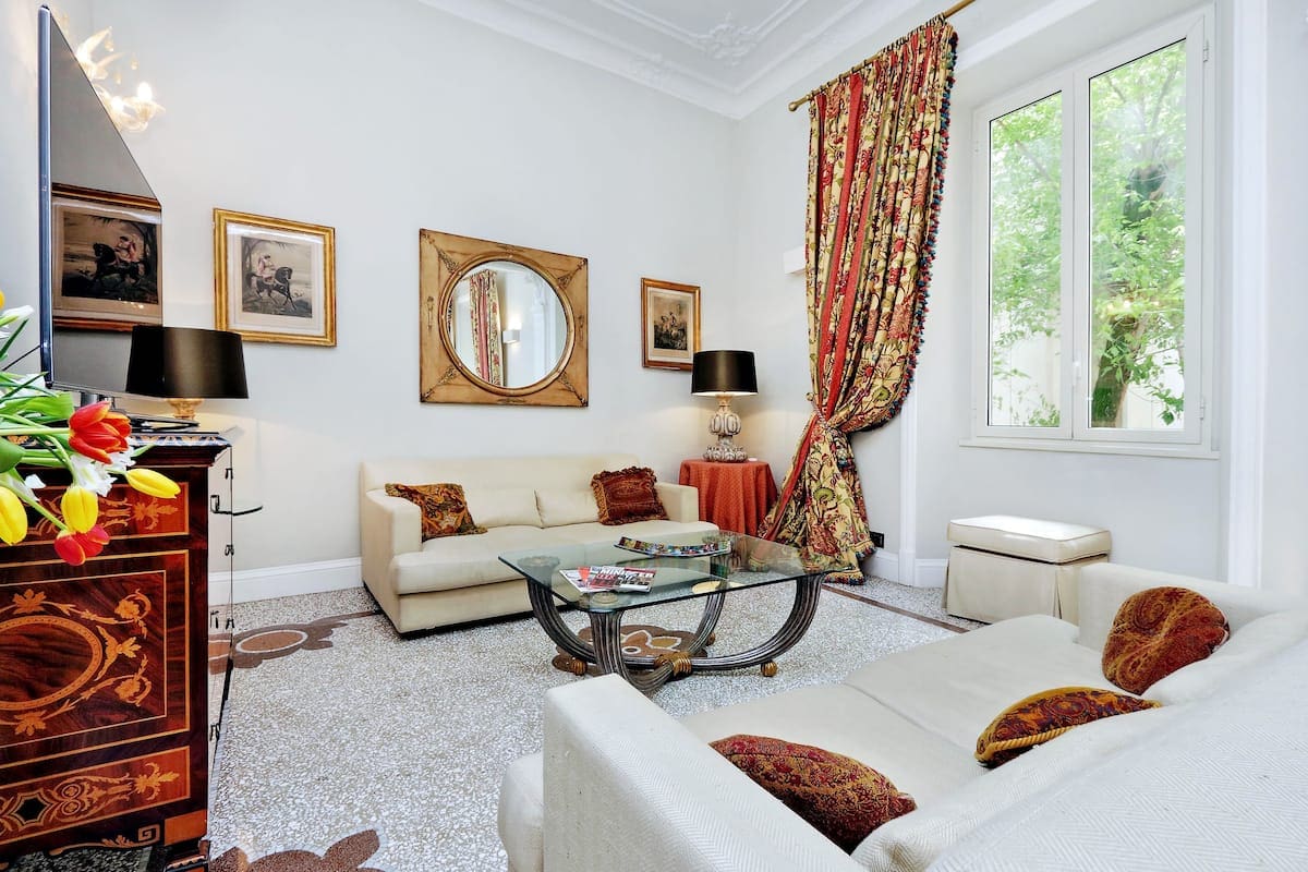 Palazzo Tiberio Prati Prati: Elegant 5-Bedroom Luxury Apartment with Classical Interiors, Rome