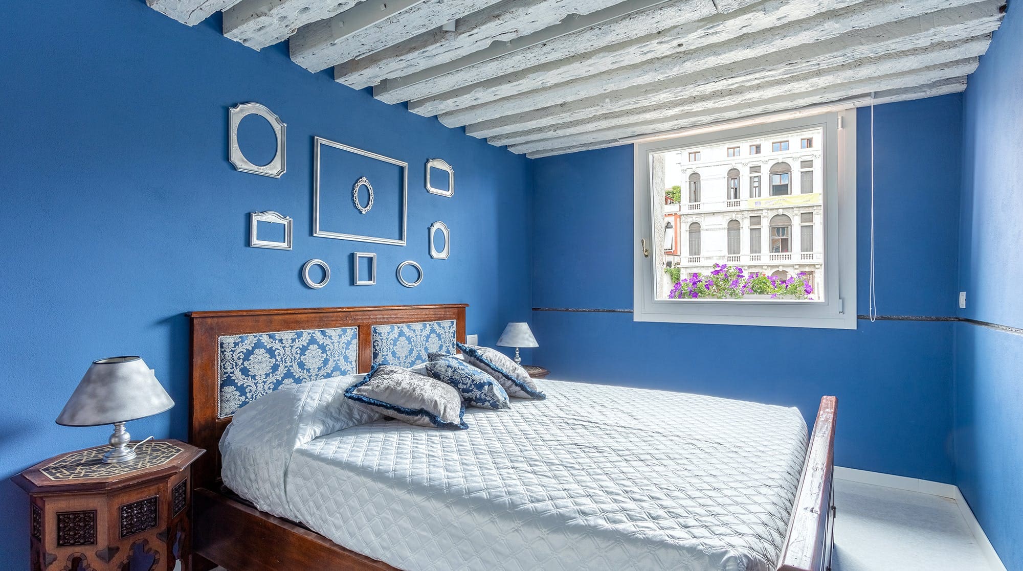 Palazzo Tintoretto Dorsoduro: Luxury 2-Bedroom Apartment with Sea Views, Dorsoduro Venice