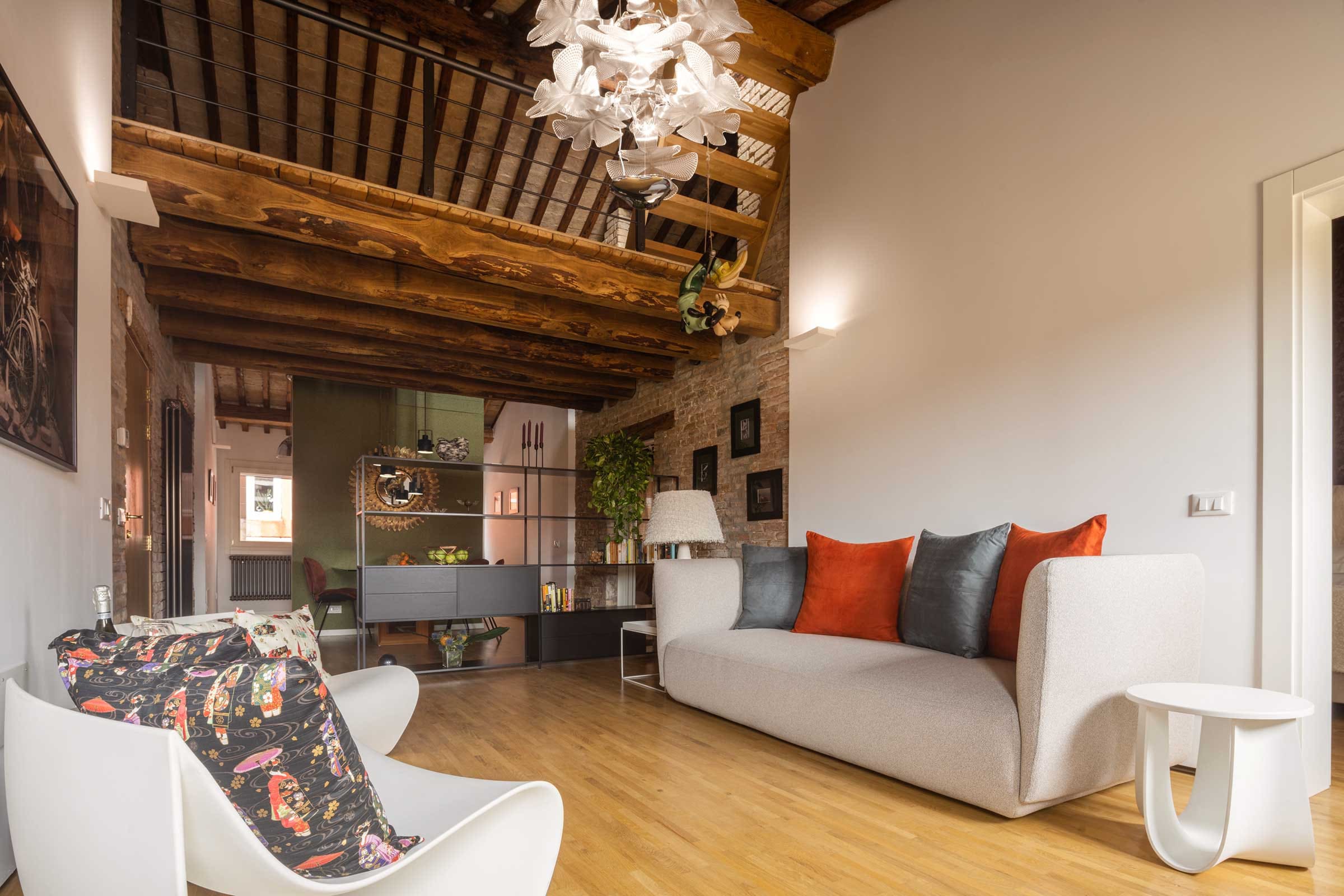 Palazzo Zattere Dorsoduro Dorsoduro 4: Stunning 3-Bedroom Luxury Penthouse with Canal Views, Venice
