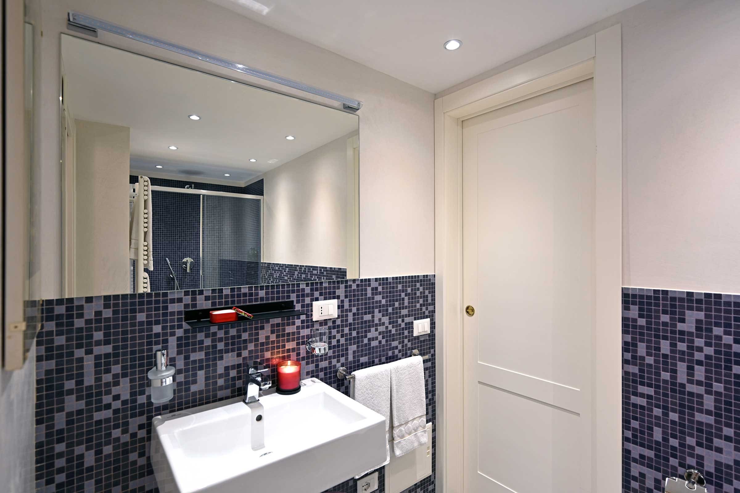 Palazzo Zattere Dorsoduro Dorsoduro 4: Stunning 3-Bedroom Luxury Penthouse with Canal Views, Venice