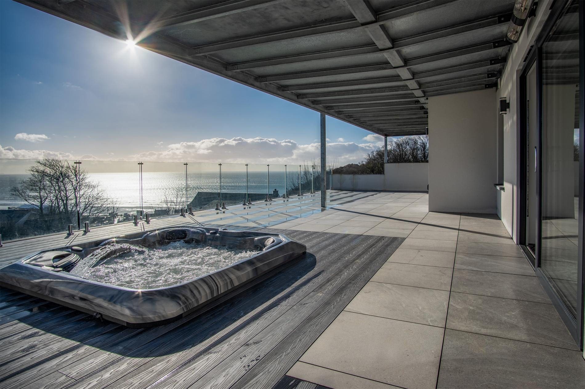 Pendine Vista House: 5-Bedroom Apartment Rental Saundersfoot with Hot Tub and Panoramic Sea Views