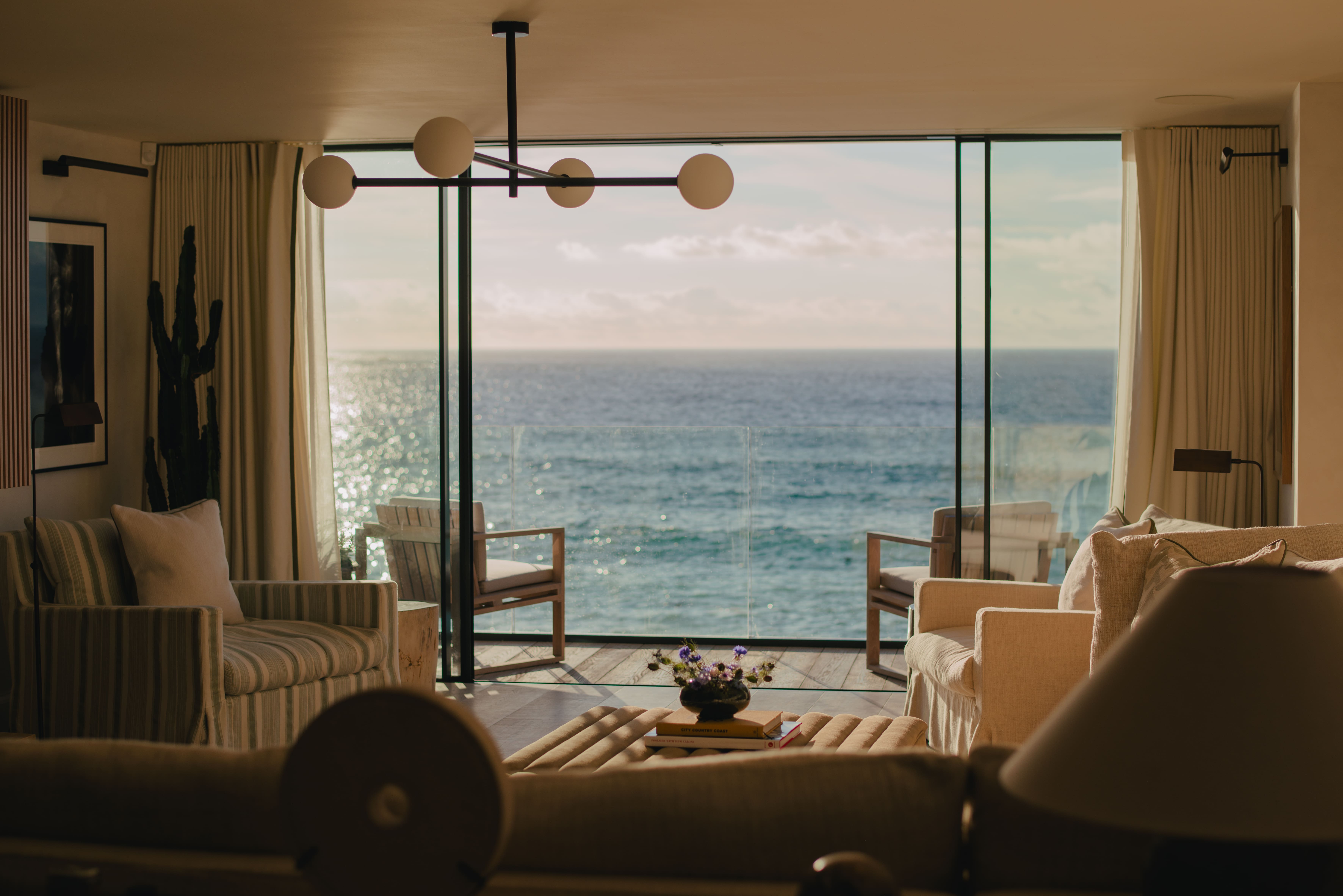 Penthouse Porthmeor St-Ives: Luxurious 3-Bedroom Penthouse with Sea View, St Ives