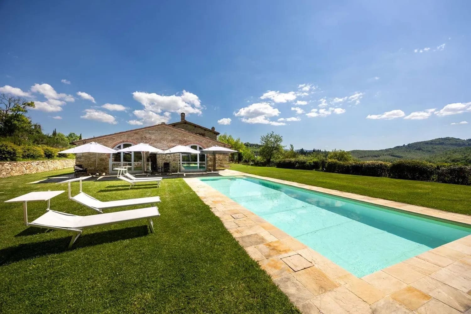 Poggio dei Vigneti Chianti 2: Spacious 8-Bedroom Villa with Pool, Chianti