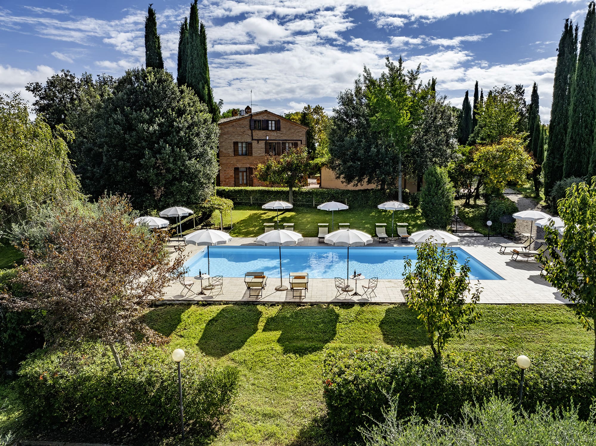 Poggio dei Vigneti Montepulciano: Stunning 9-Bedroom Villa with Pool in Montepulciano
