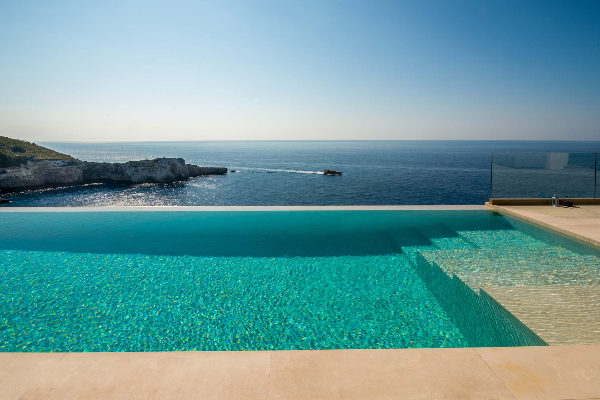 Pyrgos Agios Georgios Paxi: Luxury Villa Rental with Infinity Pool and Sea Views, Corfu