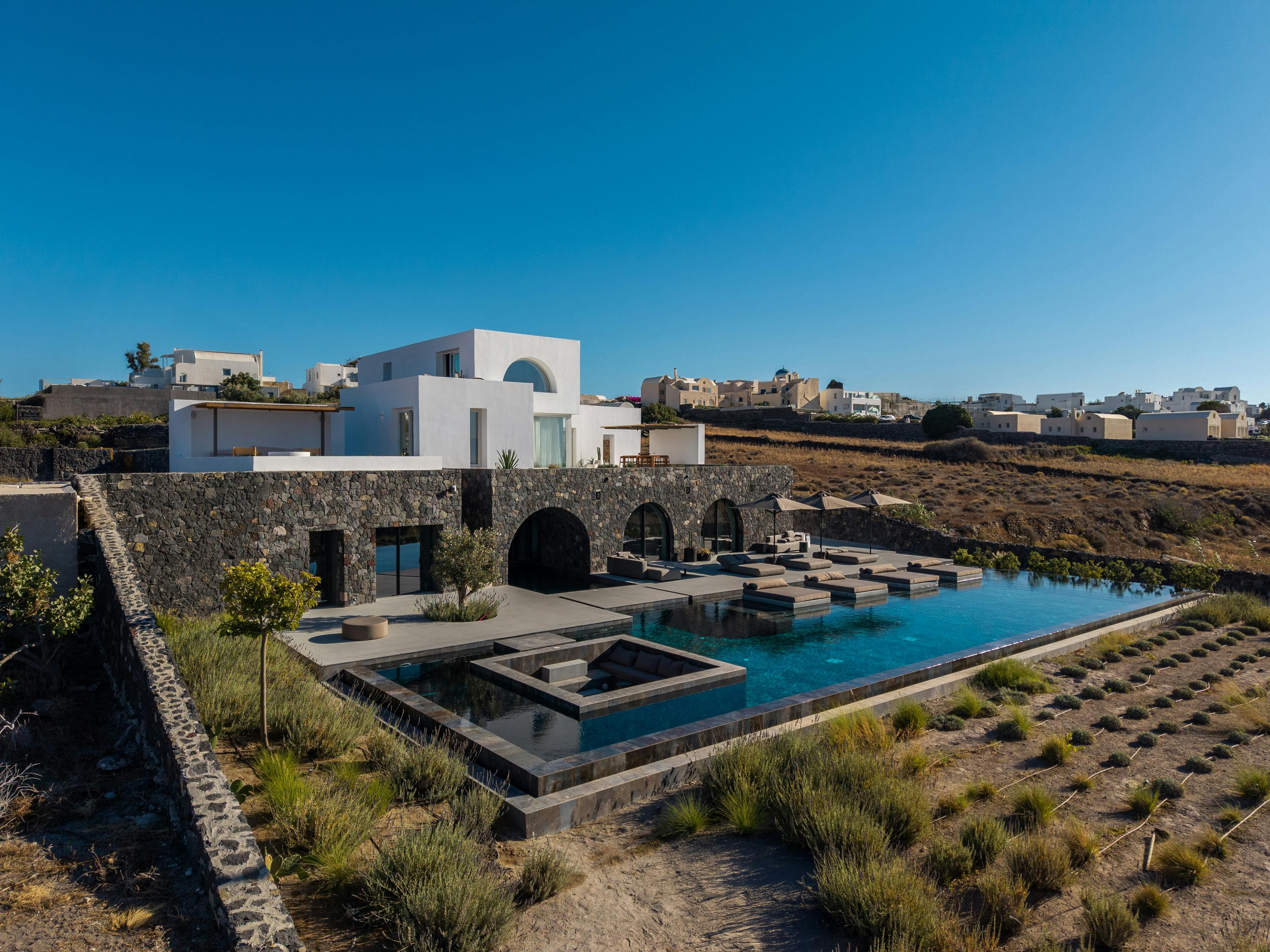 Pyrgos Asimou: Stunning 5-Bedroom Luxury Villa with Sea Views, Santorini