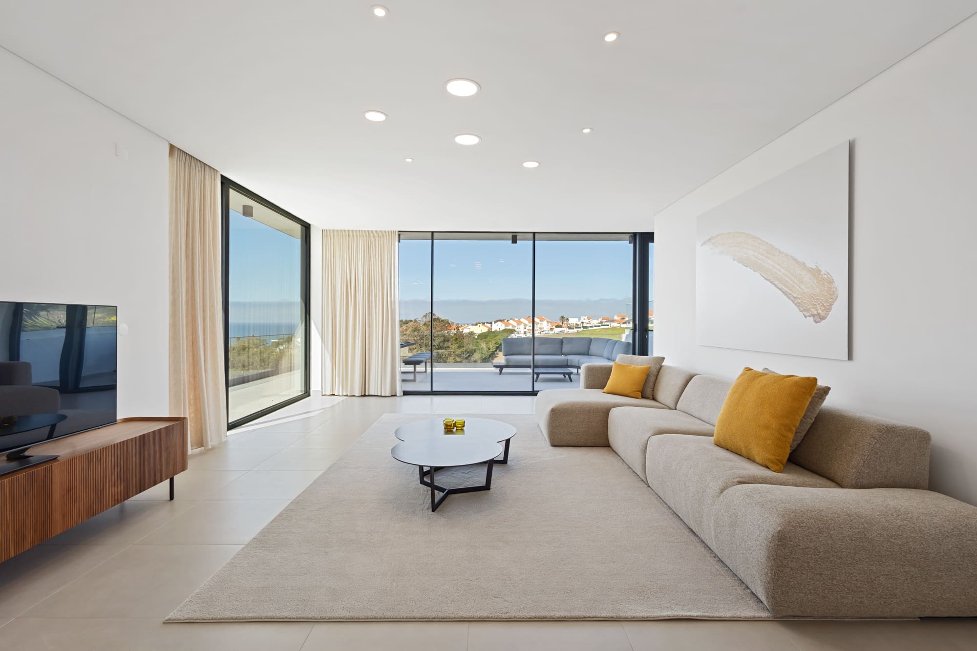 Quinta Atalaia Peniche: Luxury 3-Bedroom Villa with Sea Views and Pool, Peniche