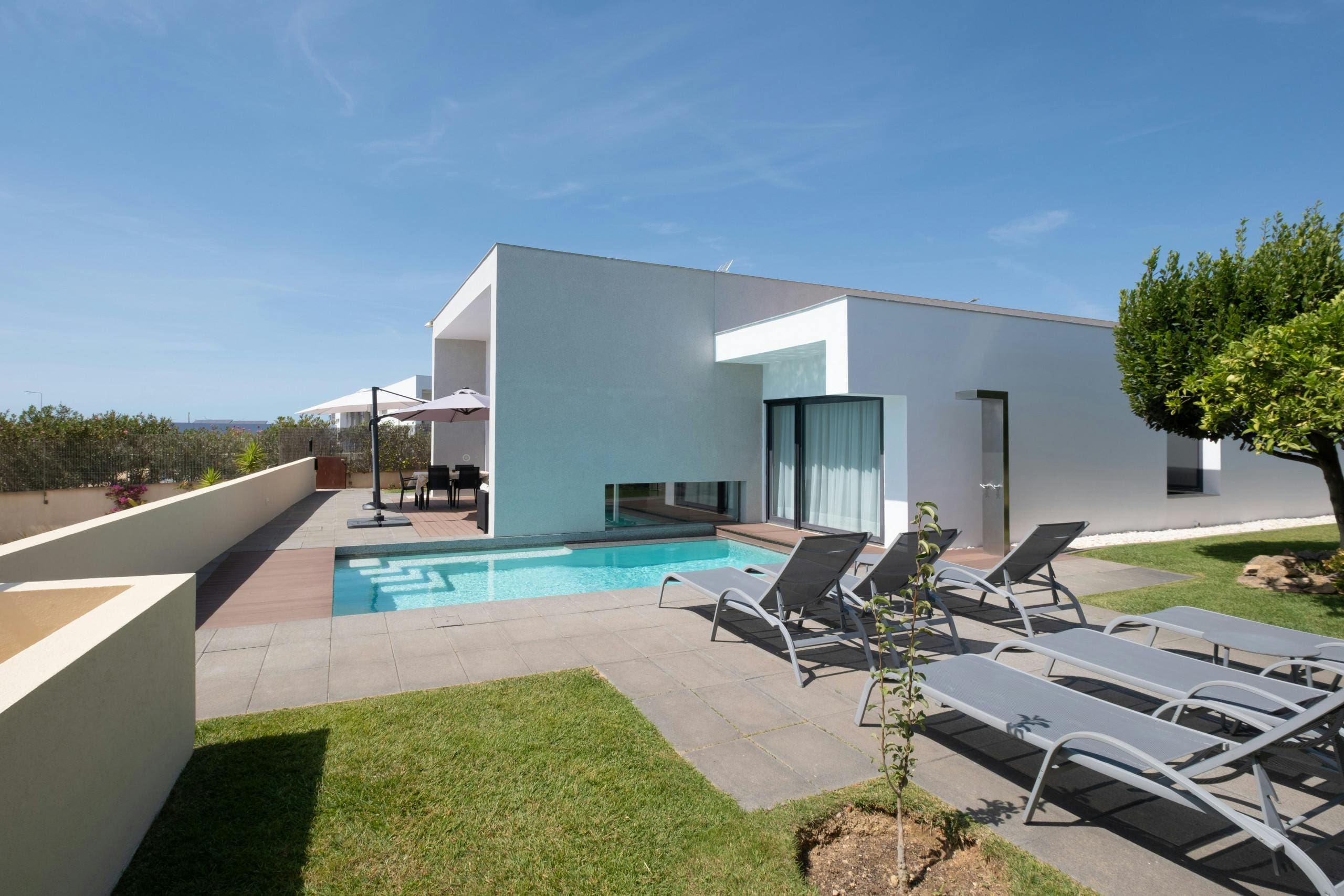 Quinta Carrapateira Lagos: 3-Bedroom Luxury Villa with Seaview and Tennis Court, Algarve