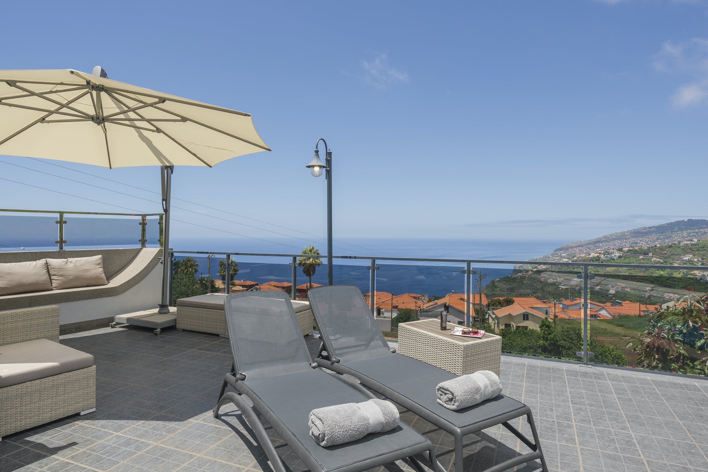 Quinta Laurisilva Ponta do Sol Ponta do Sol: Elegant 3-Bedroom Villa with Ocean Views and Pool, Ponta do Sol