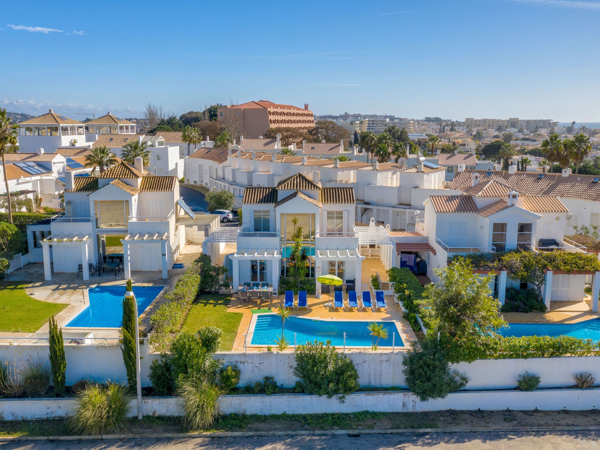 Quinta Mareta Gale: Luxury Four-Bedroom Villa with Private Pool and Sea Views in Gale Portugal