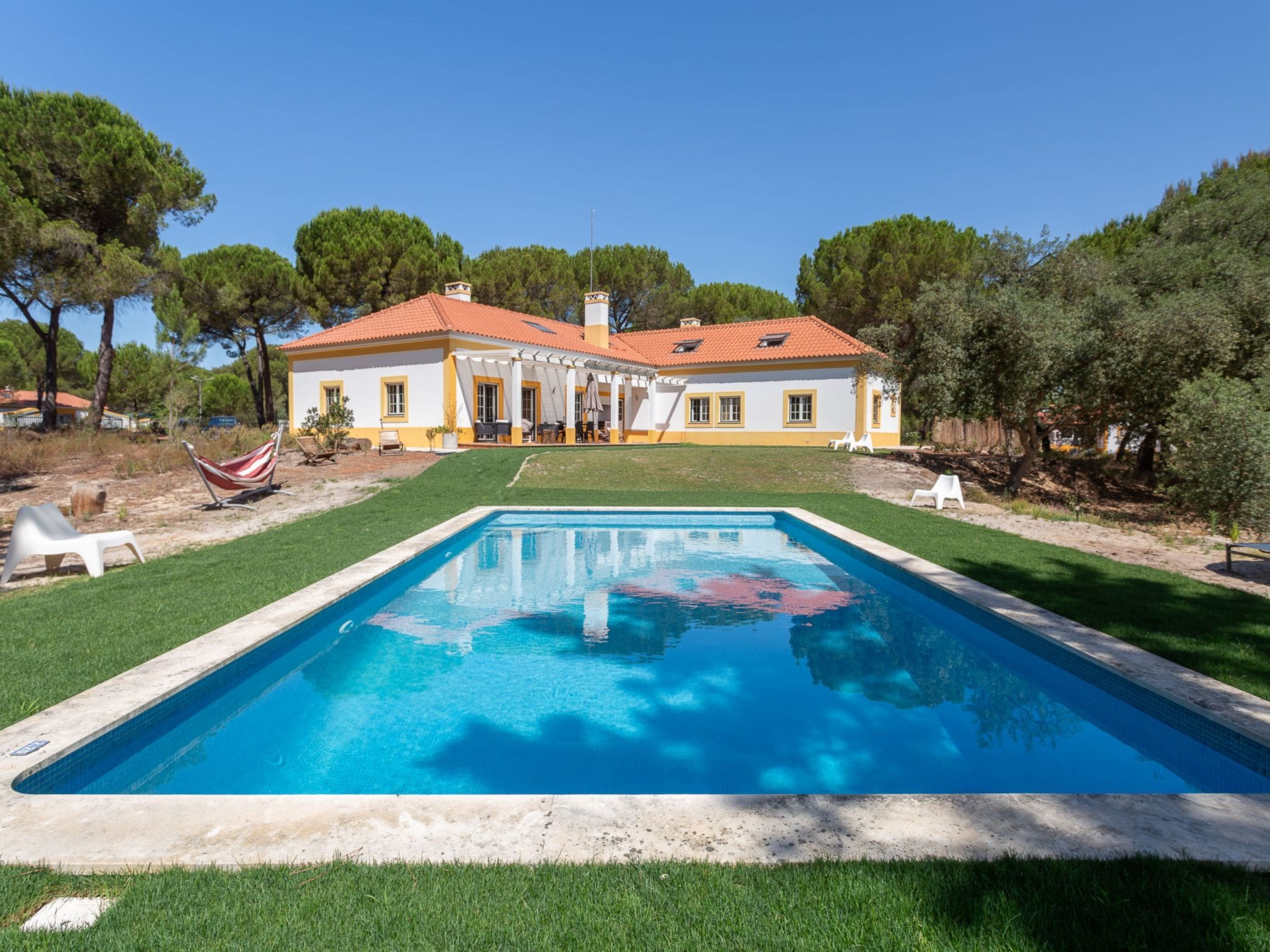 Quinta Montado Alcácer Alcácer do Sal: Stunning 3-Bedroom Family Villa with Private Pool in Historic Portuguese Countryside Resort