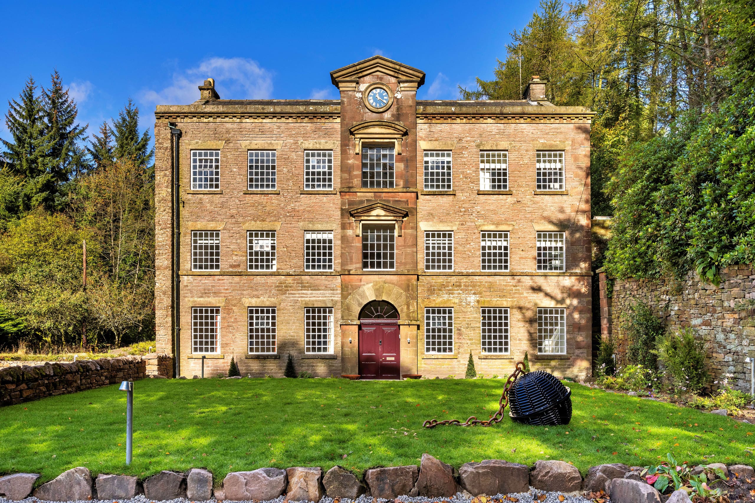 River Dane House: Historic 11-Bedroom Luxury Villa Peak District with Indoor Pool and Hot Tubs