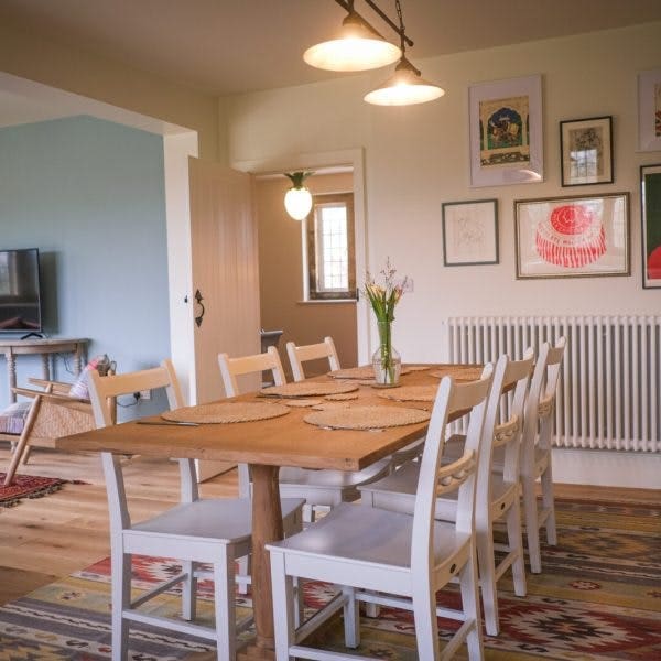 Sandstone Manor Cottage: Historic 3-Bedroom Luxury Cottage West Sussex with Private Estate Setting