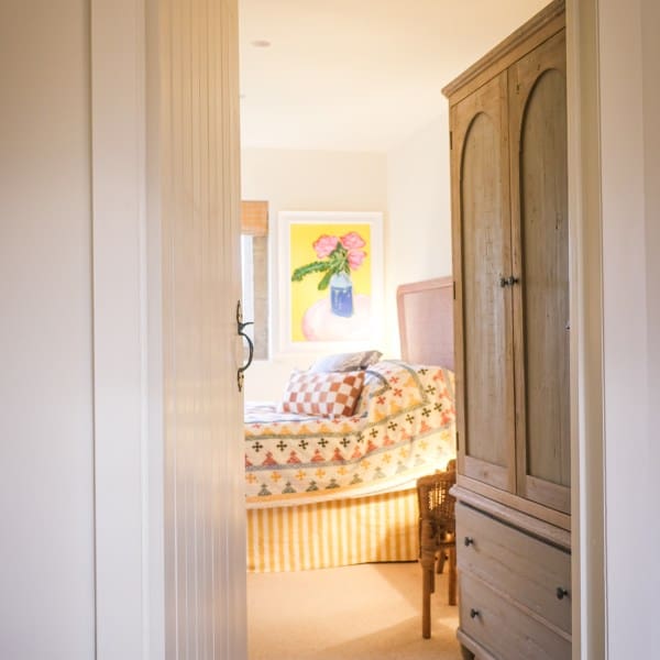 Sandstone Manor Cottage: Historic 3-Bedroom Luxury Cottage West Sussex with Private Estate Setting