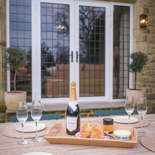 Sandstone Manor Cottage: Historic 3-Bedroom Luxury Cottage West Sussex with Private Estate Setting