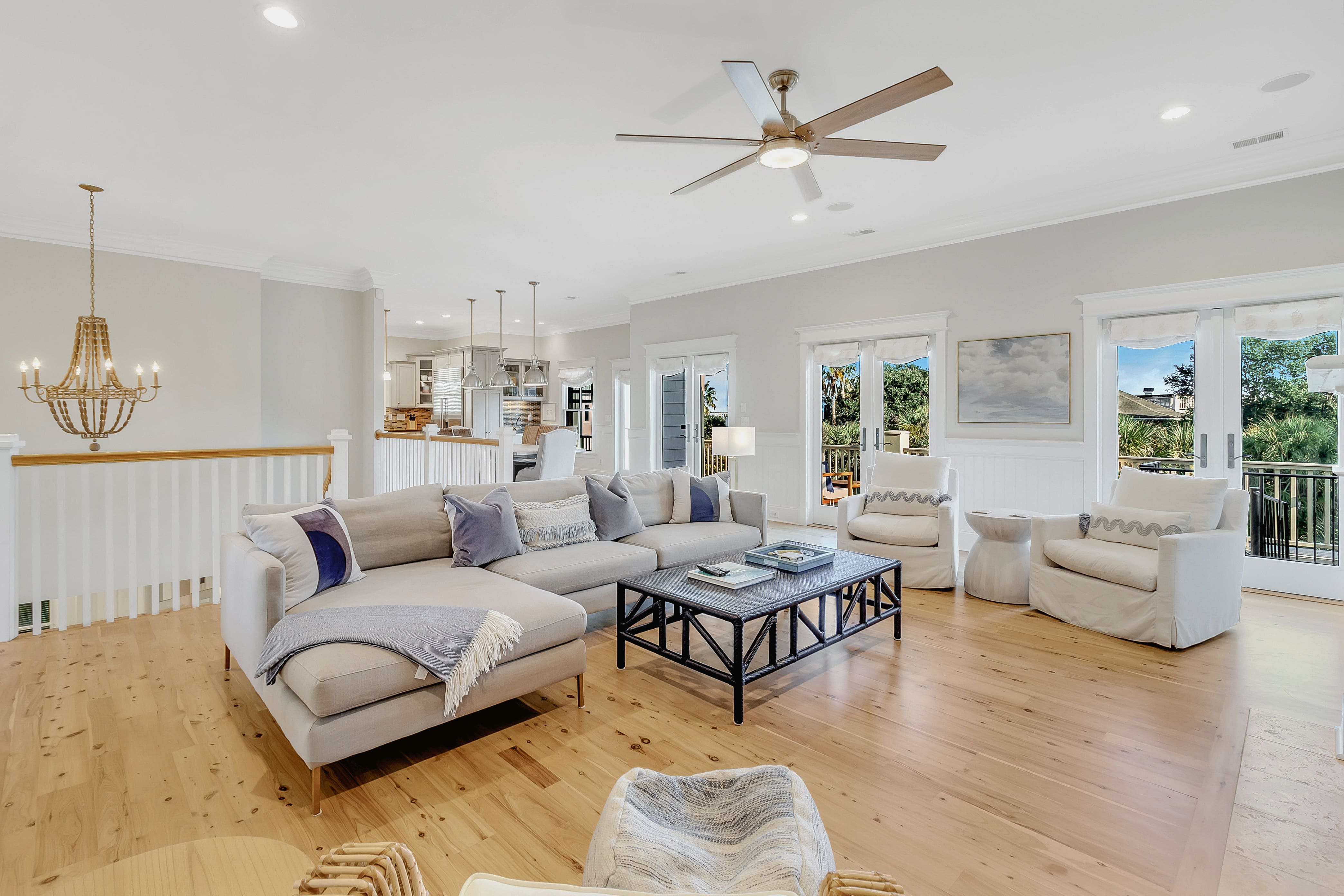 Seaview Sanctuary: Stunning 7-Bedroom Luxury Villa Rental with Pool in Charleston