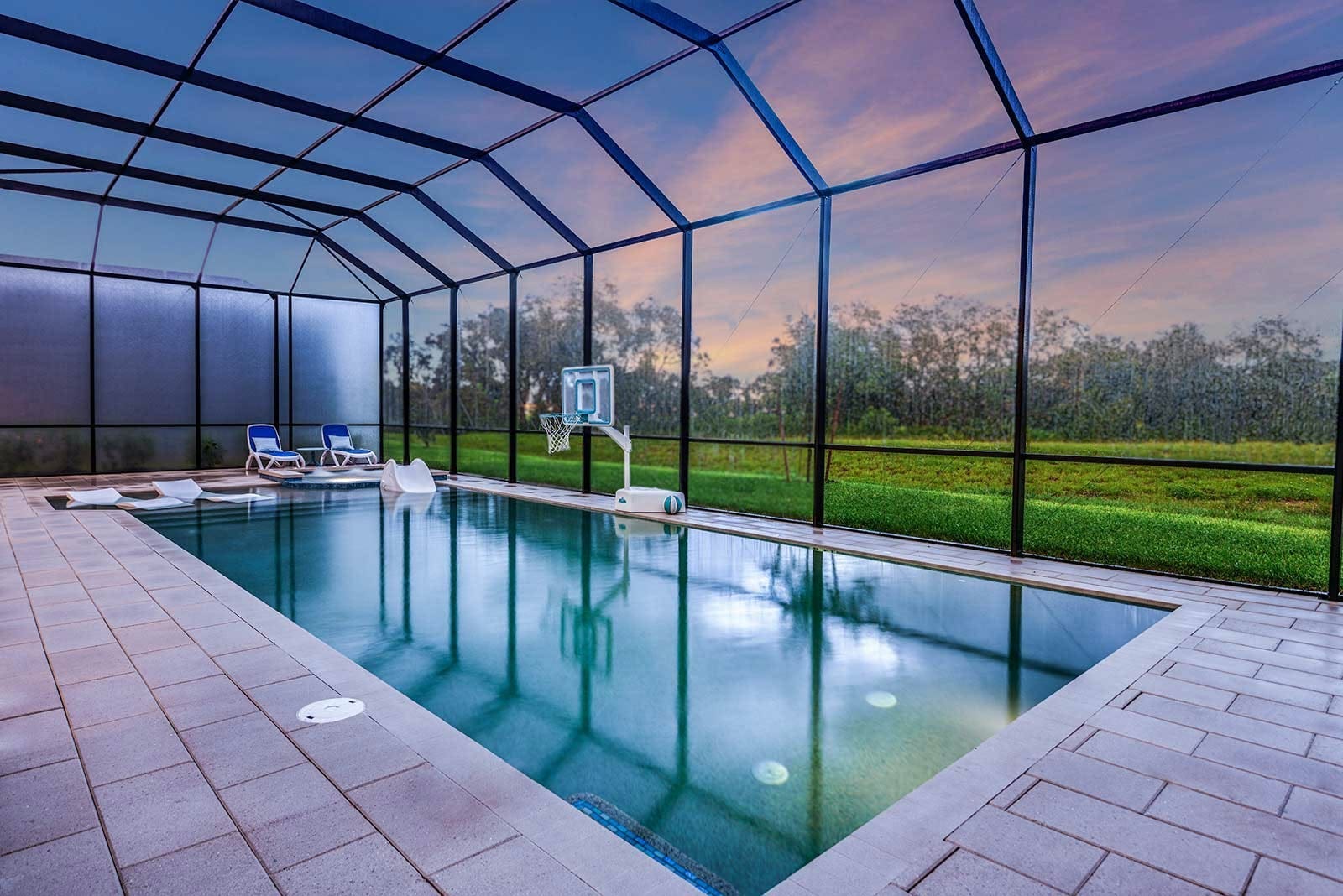 Sunshine Manor Resort: Spectacular 11-Bedroom Resort Villa Rental Florida with Private Pool and Cinema