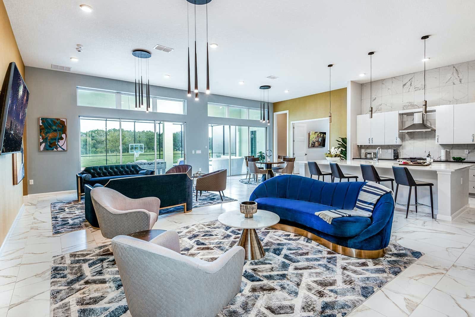 Sunshine Manor Resort: Spectacular 11-Bedroom Resort Villa Rental Florida with Private Pool and Cinema