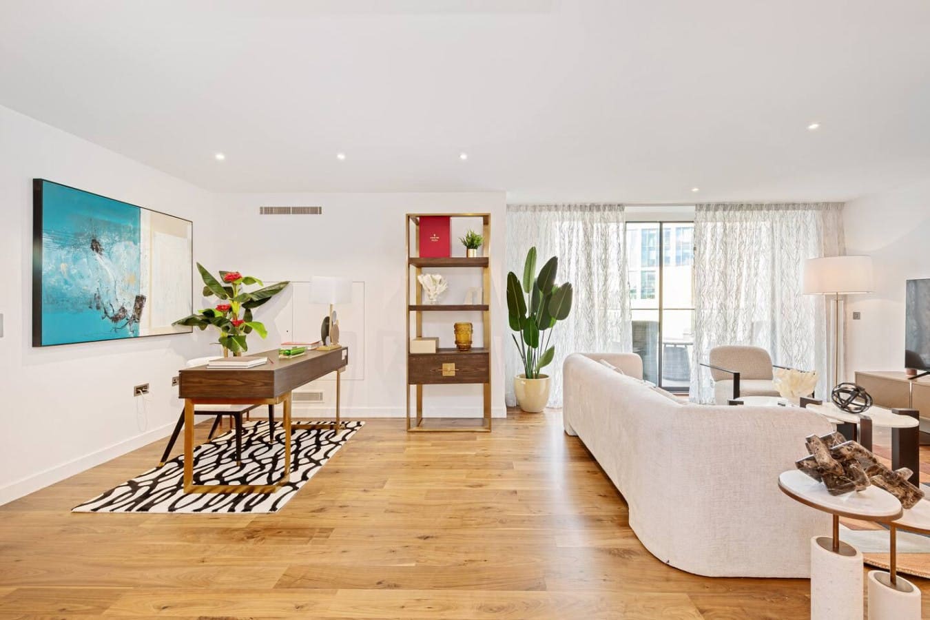 Terrazza Fitzrovia: Stylish 2-Bedroom Apartment with Wraparound Terrace, Fitzrovia