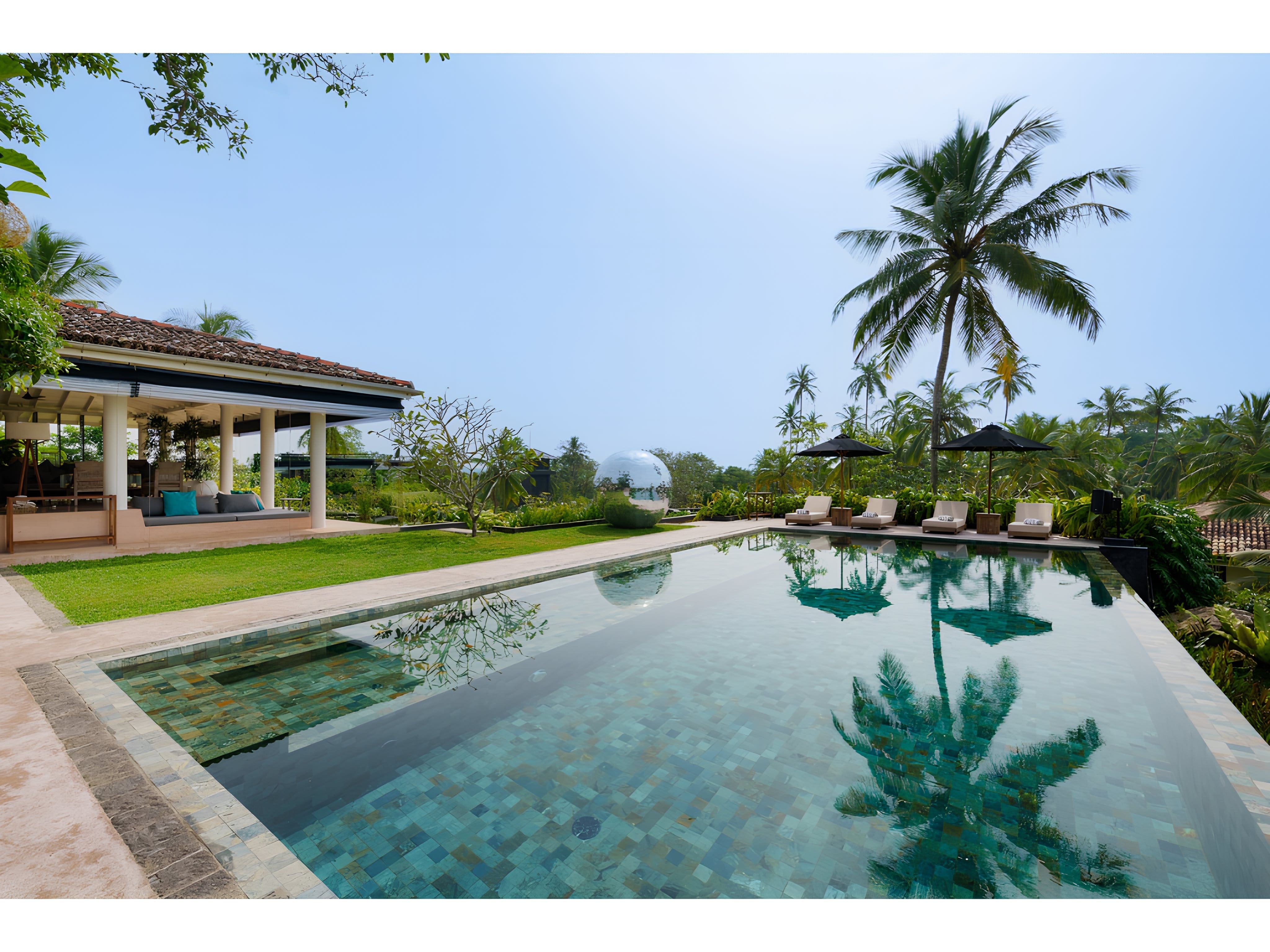 Thalassa Serene: Luxury 5-Bedroom Apartment with Seaview in Sri Lanka