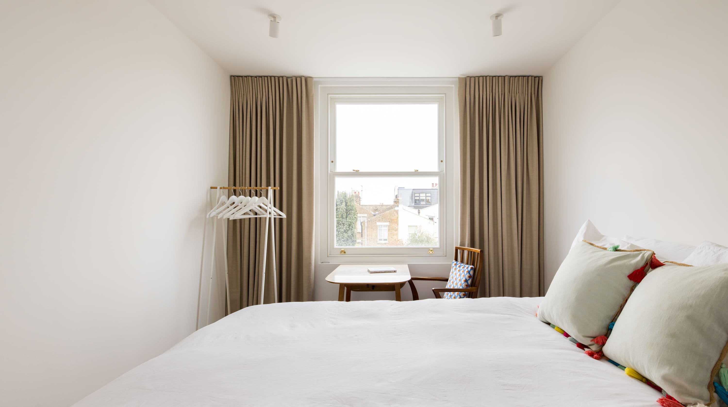 The Victorian Terrace: Award-Winning 4-Bedroom Victorian House with Designer Interiors, Hackney London