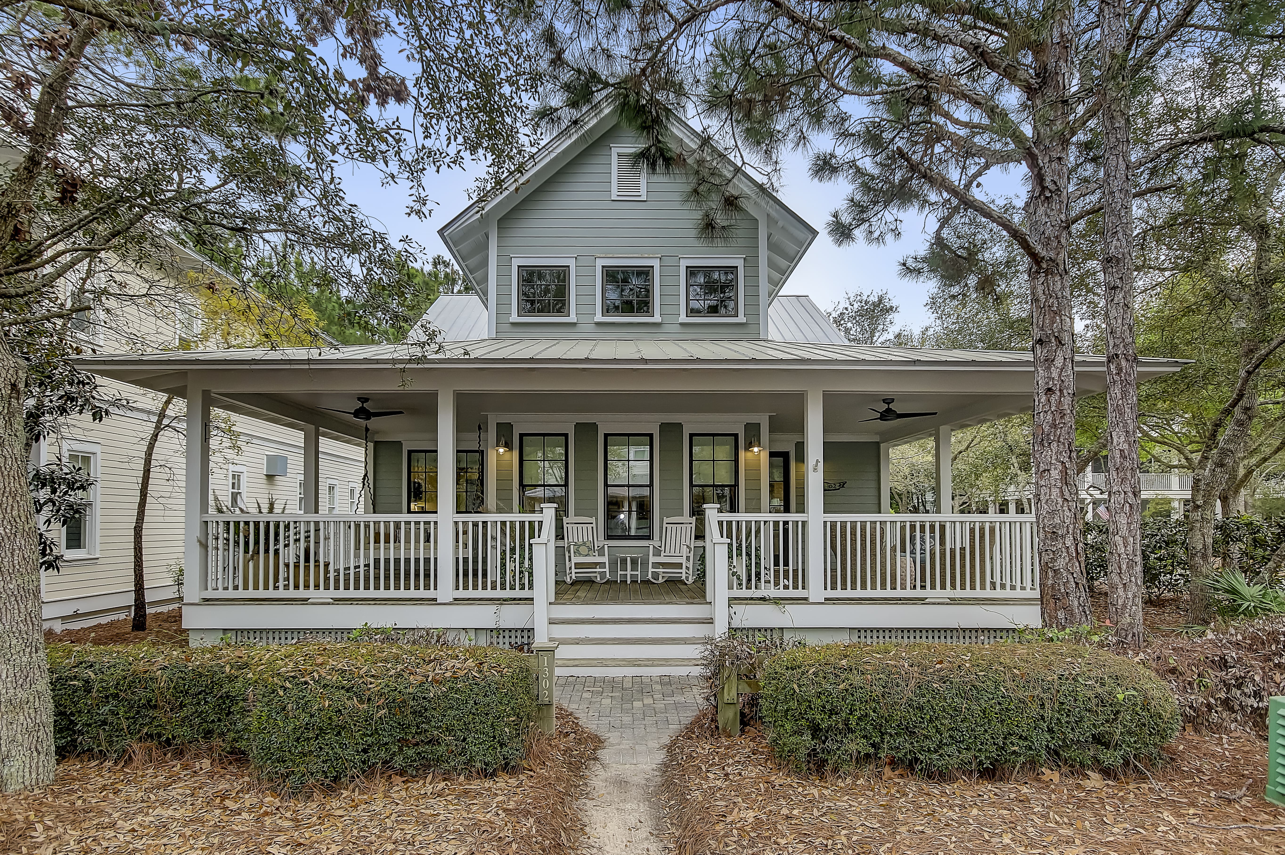 Tranquillo Vista: Stunning 4-Bedroom Golf Villa Rental with Seaviews, Walton County