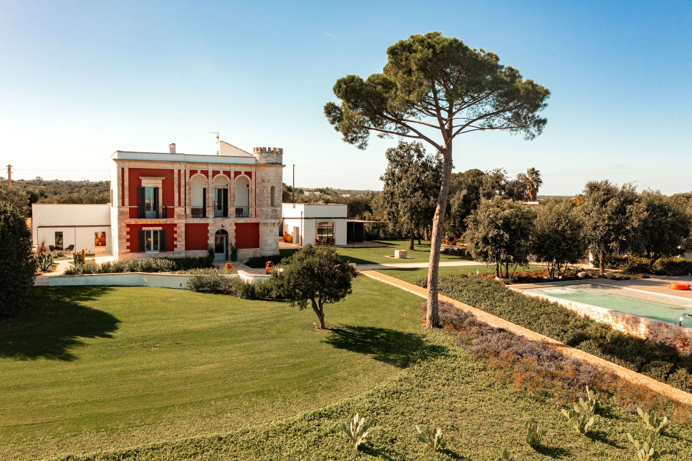 Trullo Galeso Taranto: Exquisite 6-Bedroom Villa with Pool and Countryside Views, Apulia
